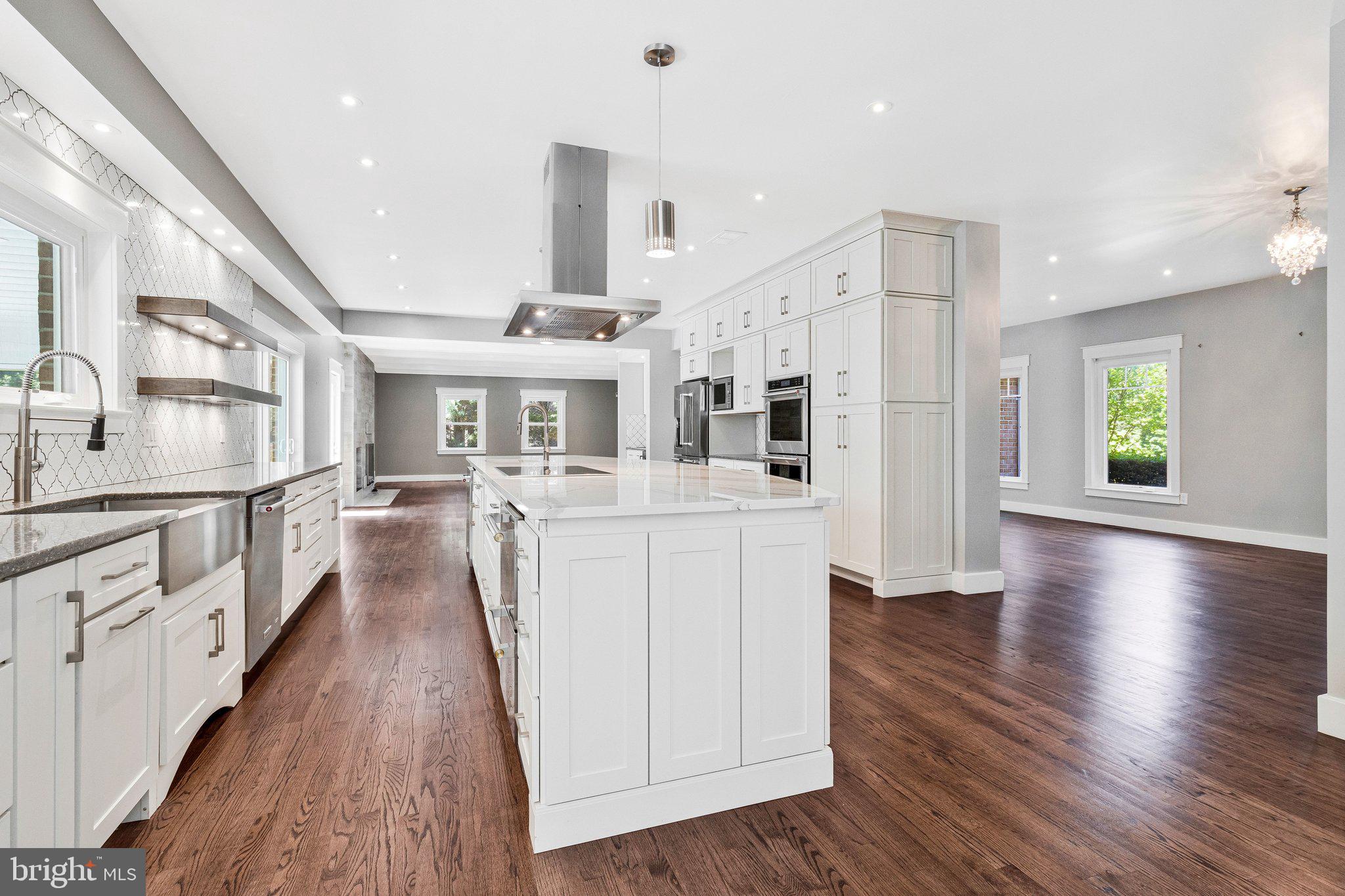 HIGHLAND LAKE - Residential