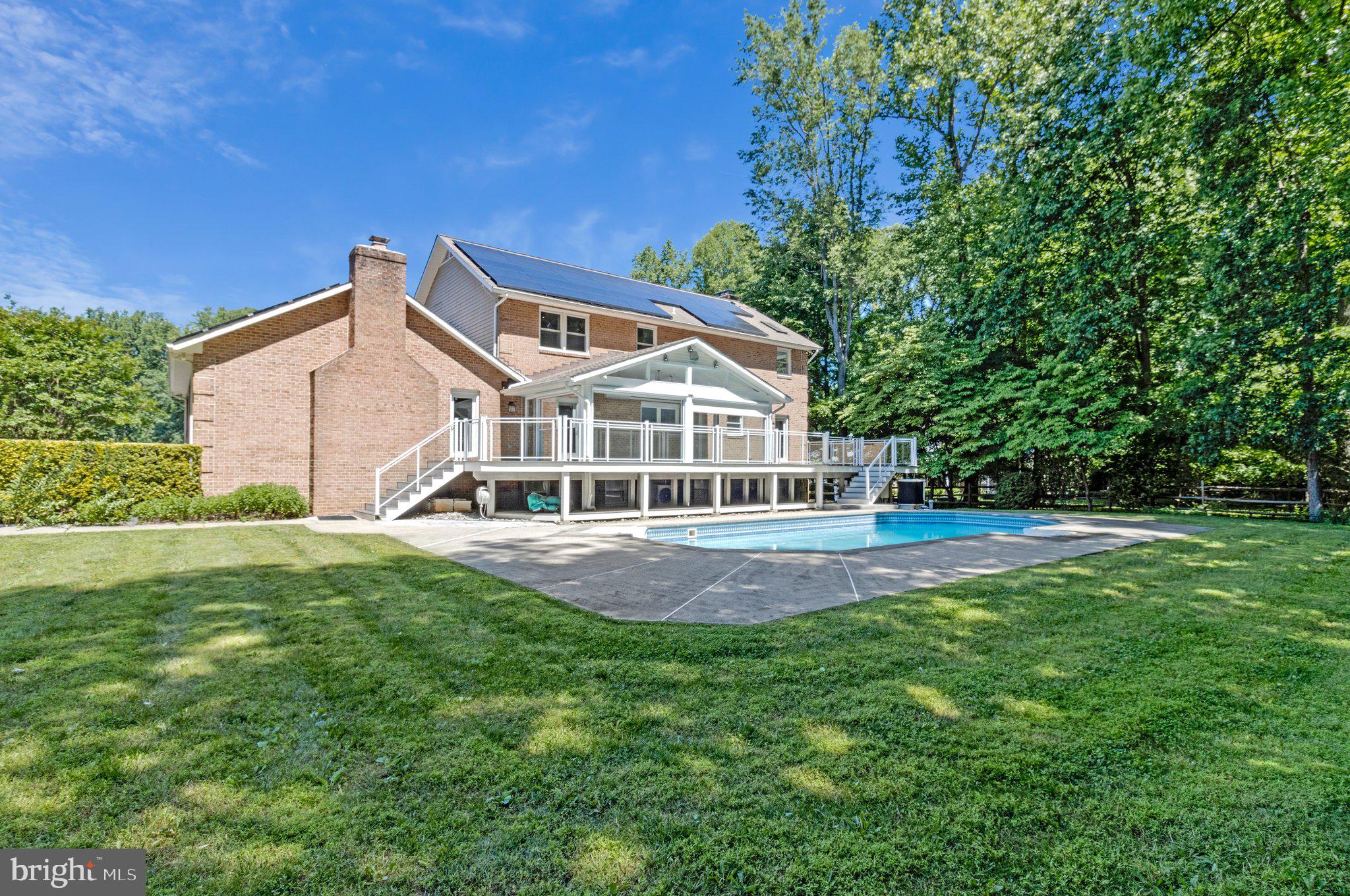HIGHLAND LAKE - Residential