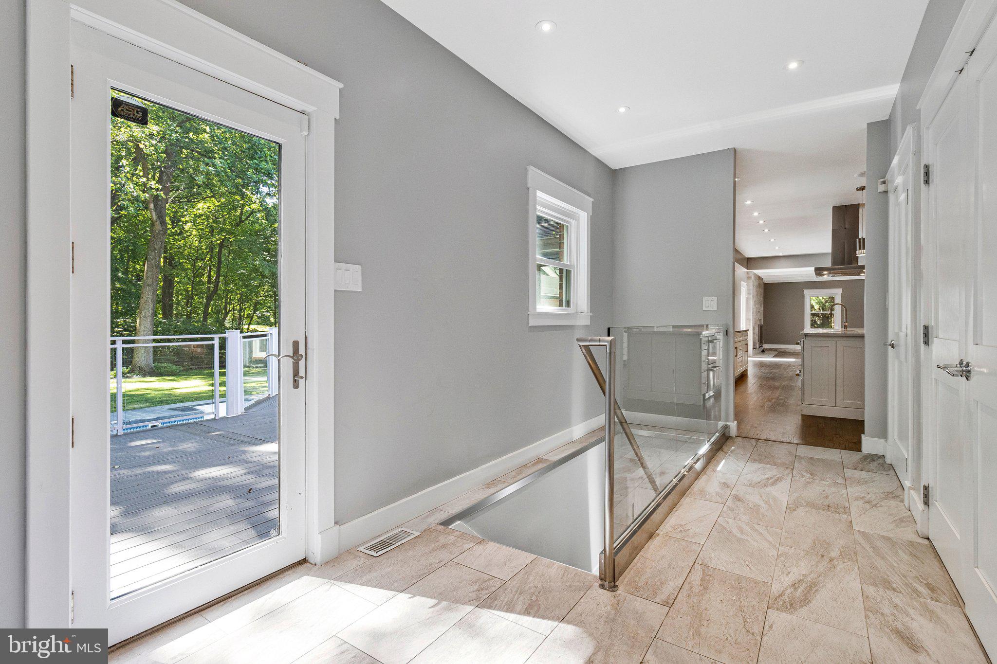 HIGHLAND LAKE - Residential