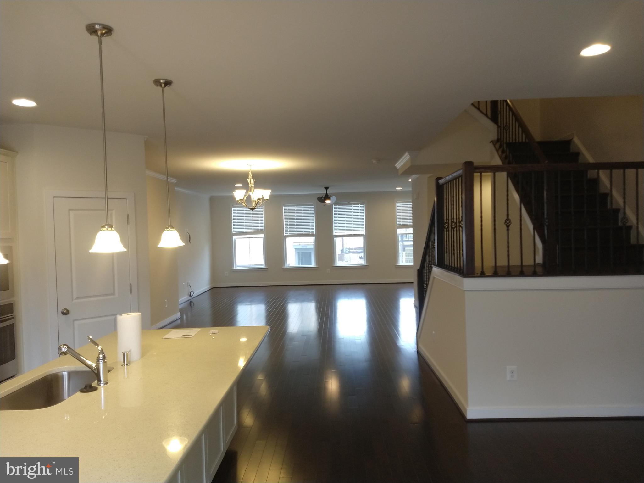 BRAMBLETON TOWN CENTER - Residential Lease