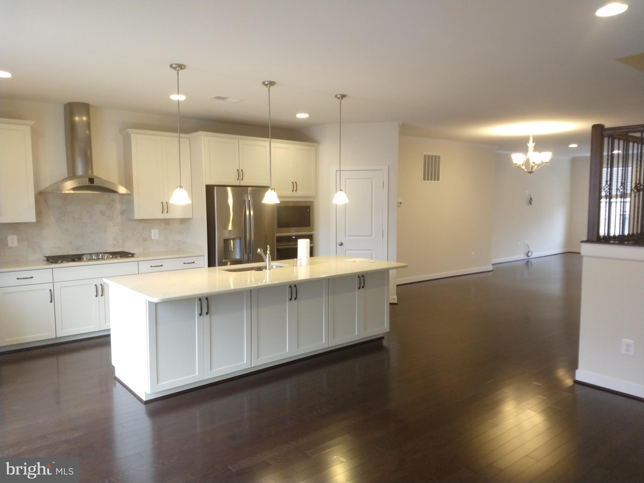 BRAMBLETON TOWN CENTER - Residential Lease