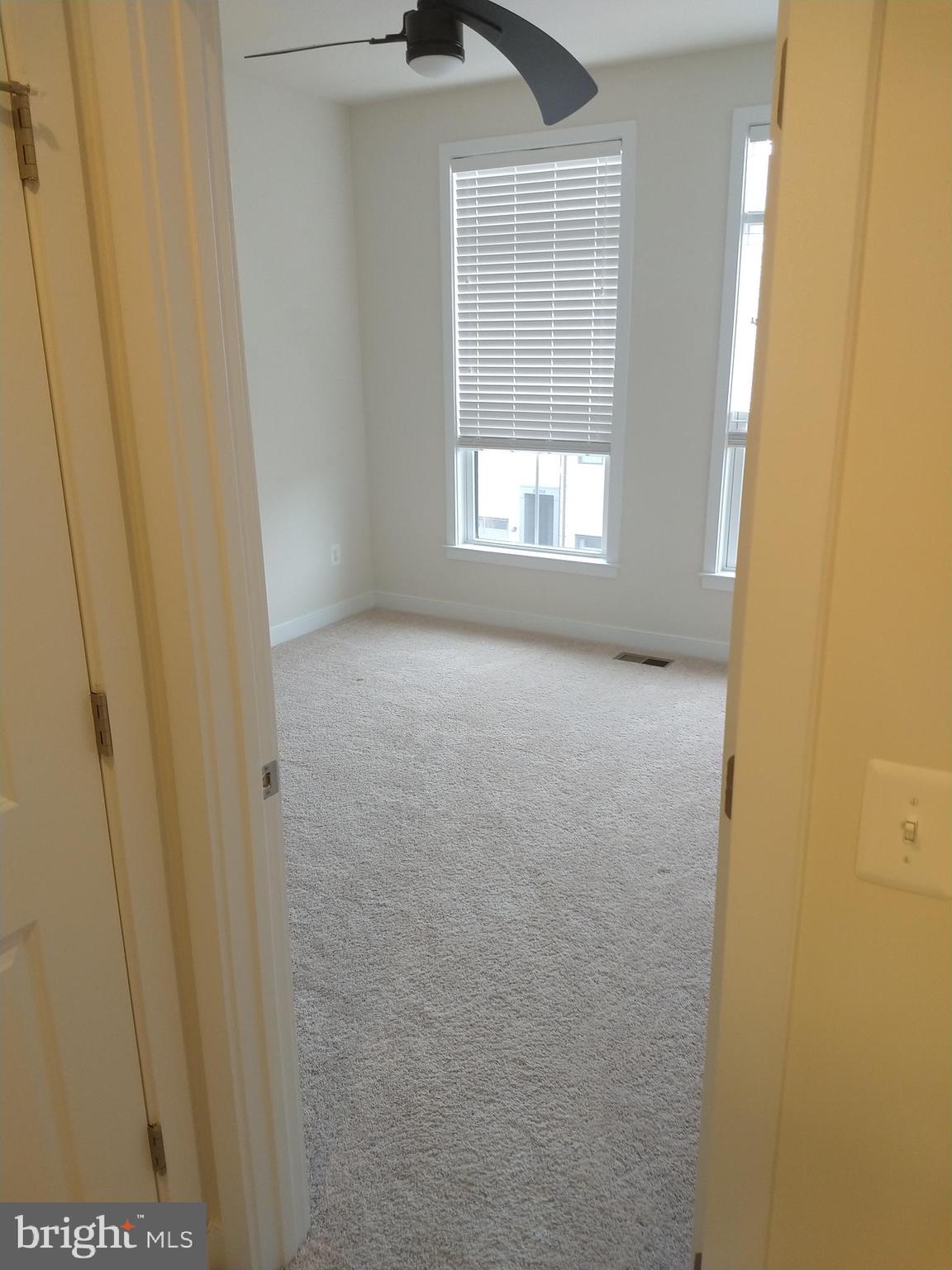 BRAMBLETON TOWN CENTER - Residential Lease