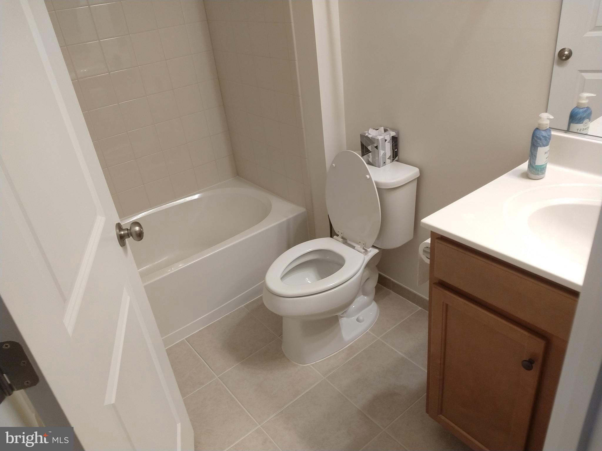 BRAMBLETON TOWN CENTER - Residential Lease