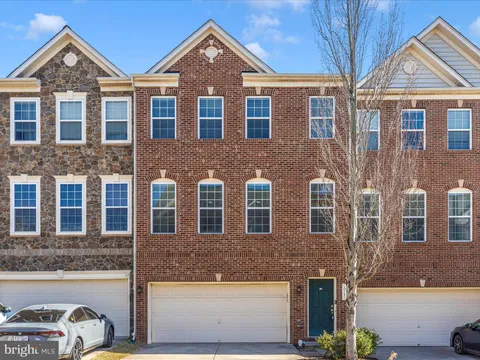 10231 Fountain Circle, Manassas, VA MLS: VAMN2007848