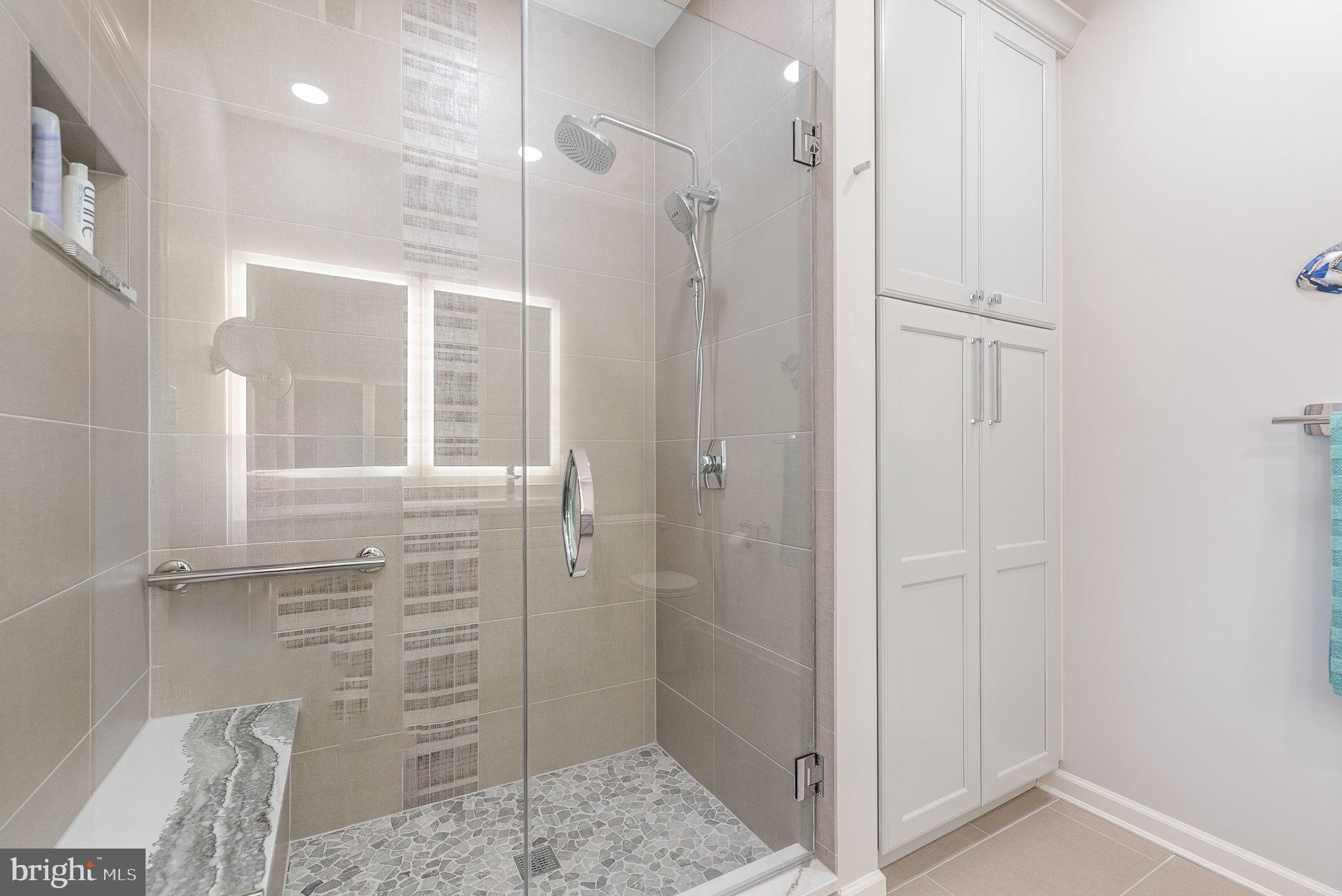 WINDSOR AT PERRY HALL FARMS - Residential