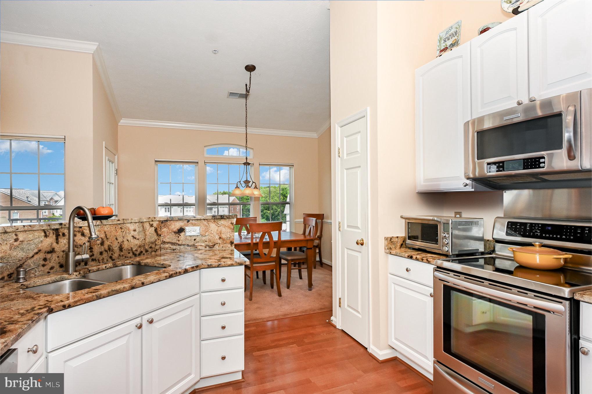 WINDSOR AT PERRY HALL FARMS - Residential