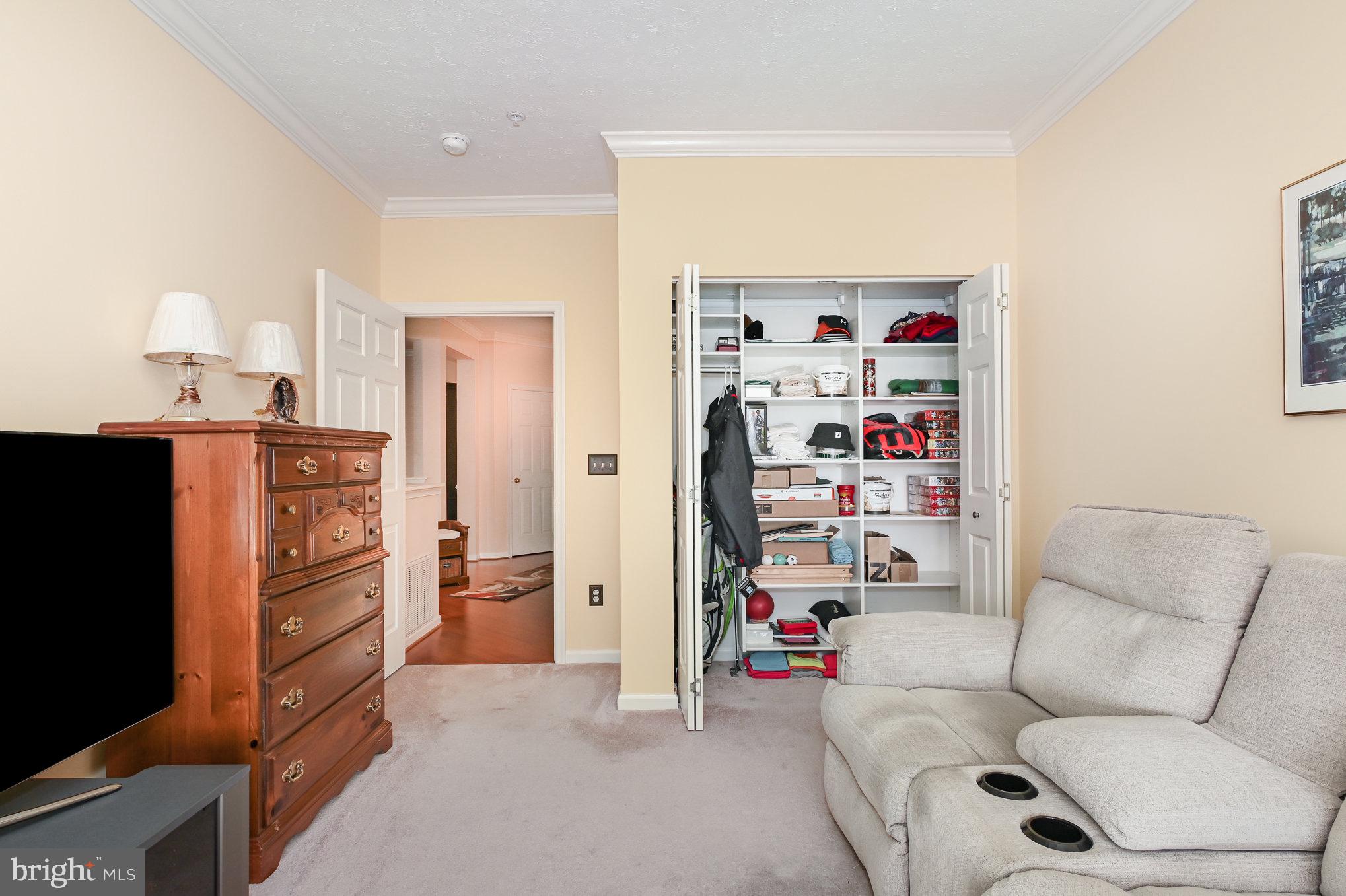 WINDSOR AT PERRY HALL FARMS - Residential