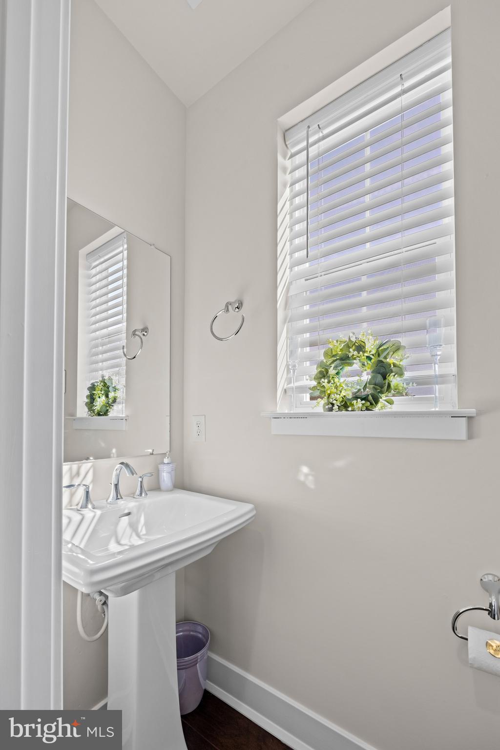 LANTERN RIDGE - Residential