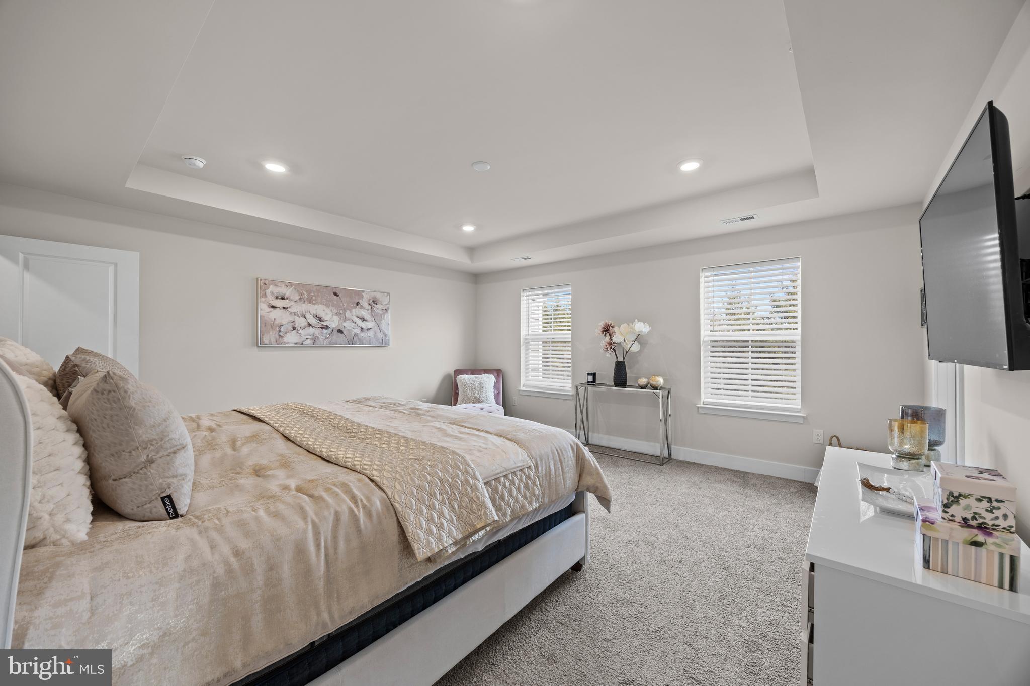 LANTERN RIDGE - Residential