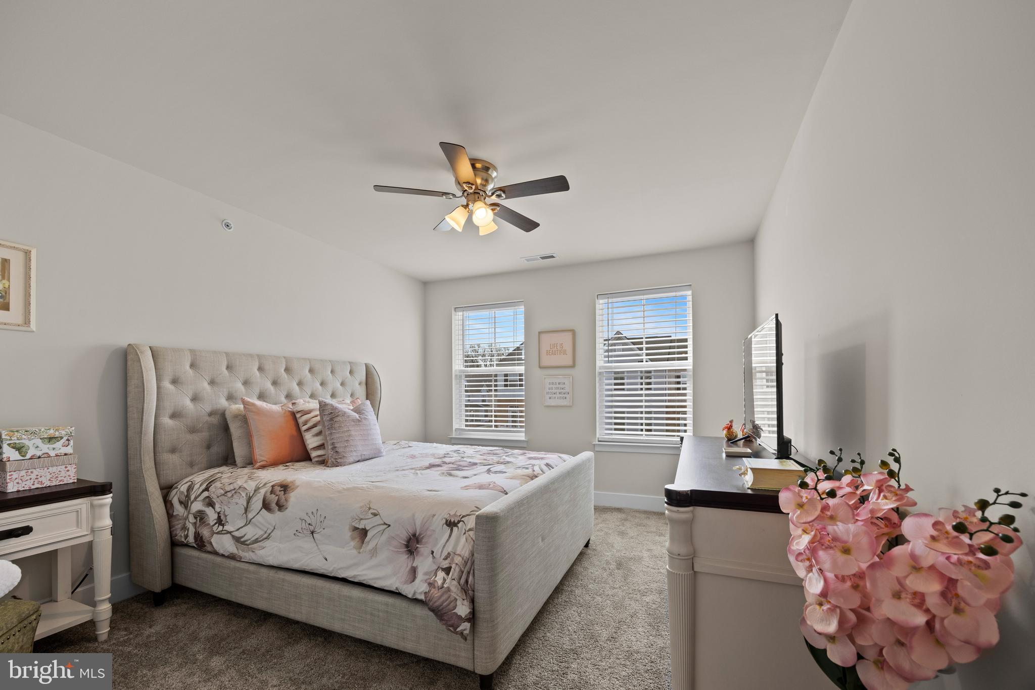 LANTERN RIDGE - Residential