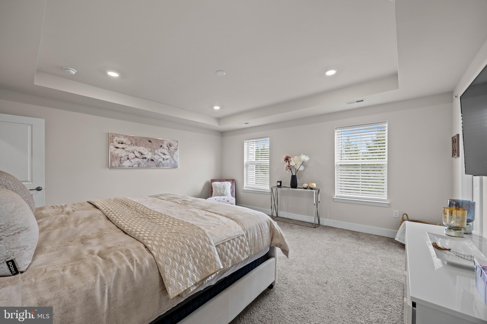 LANTERN RIDGE - Residential