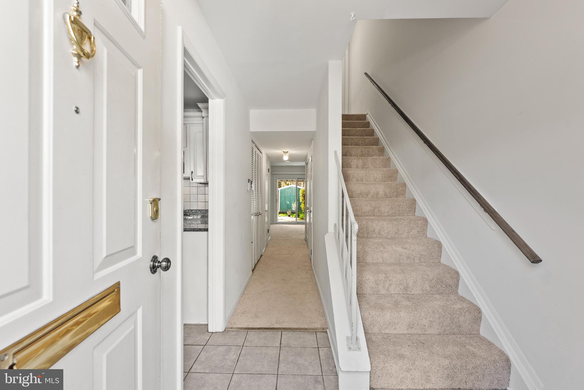 WHISPERING WOODS - Residential