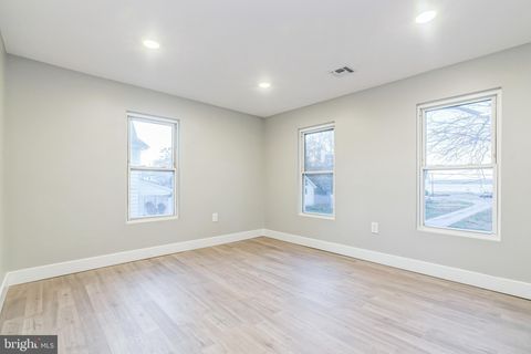 Tiny photo for 87 Delaware Avenue, PENNS GROVE, NJ 08069 (MLS # NJSA2018118)