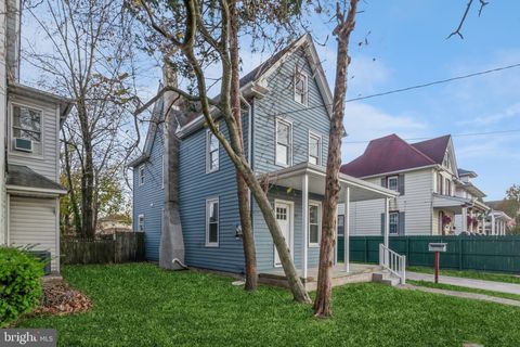 Tiny photo for 87 Delaware Avenue, PENNS GROVE, NJ 08069 (MLS # NJSA2018118)