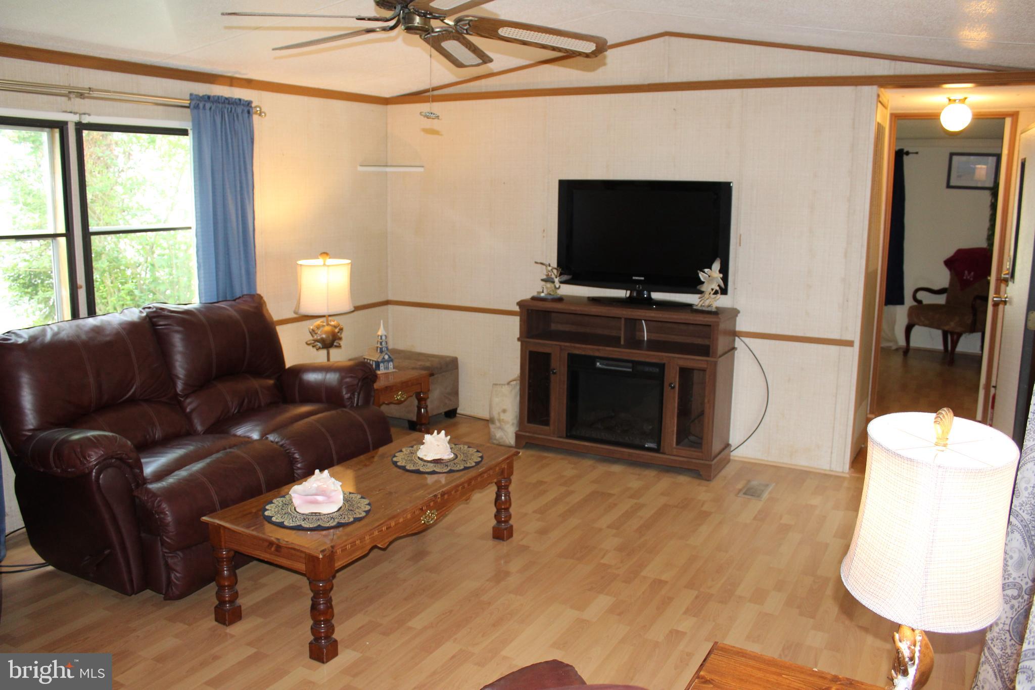 FOUR SEASONS MHP - Residential