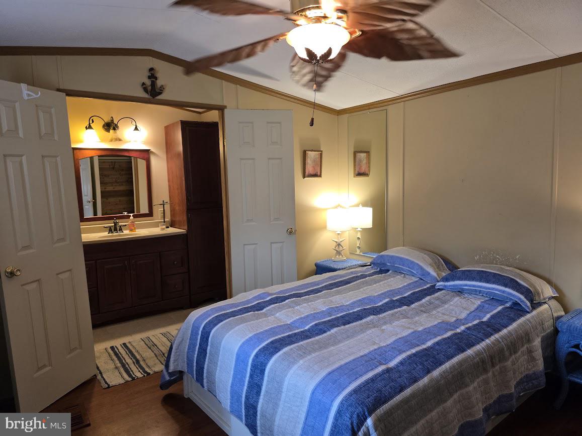 FOUR SEASONS MHP - Residential