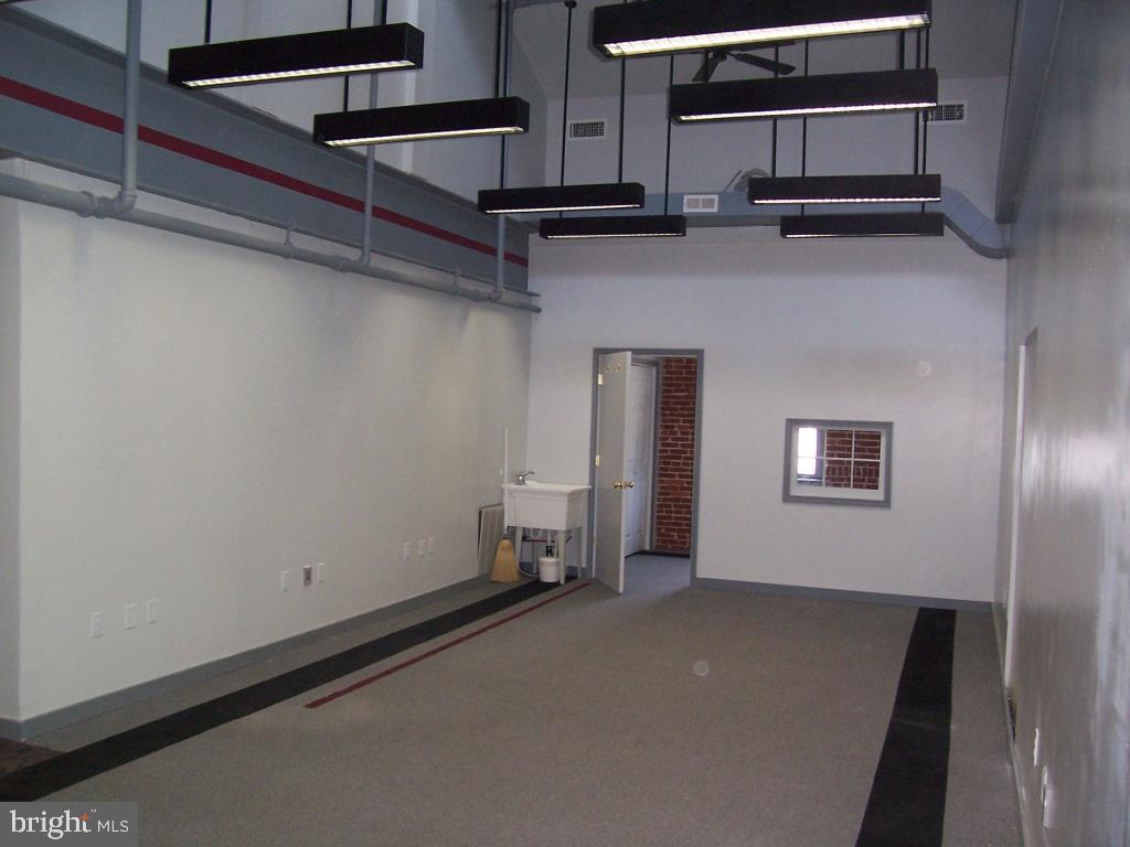 Attractive Office or Retail space, 1 private office & large open retail/office area, Skylights, storage closet, carpeted, wash sink. Rent includes all Utilities & CAM-parking, Public Restrooms, Water, Sewer, Trash, Electric, Heat & AC & common area maintenance. Complex has a mix of Offices, Retail, Services, Professional & a Restaurant. PennDot avge daily Vehicle Traffic count-17,000 at street front. Available in 30 days or less.
