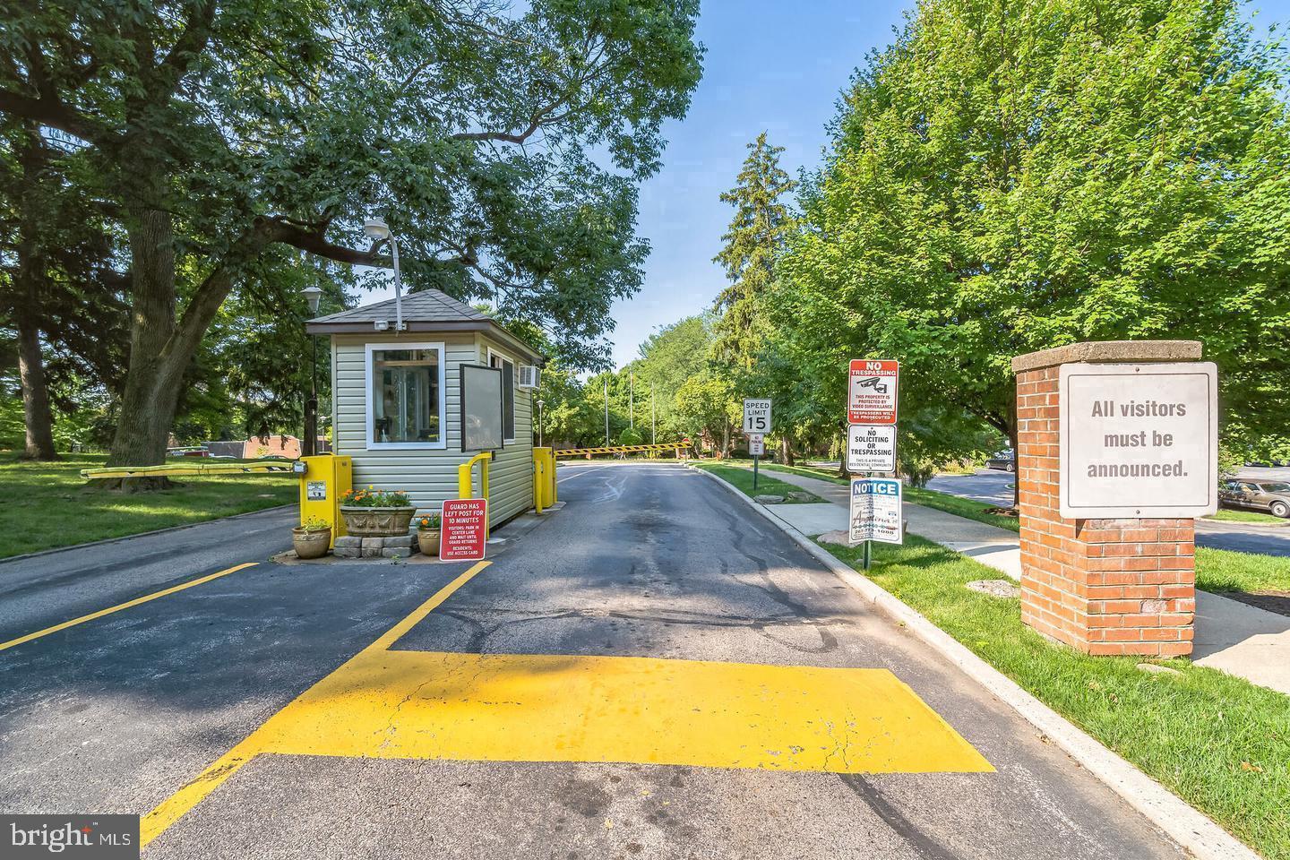 EAST FALLS - Residential