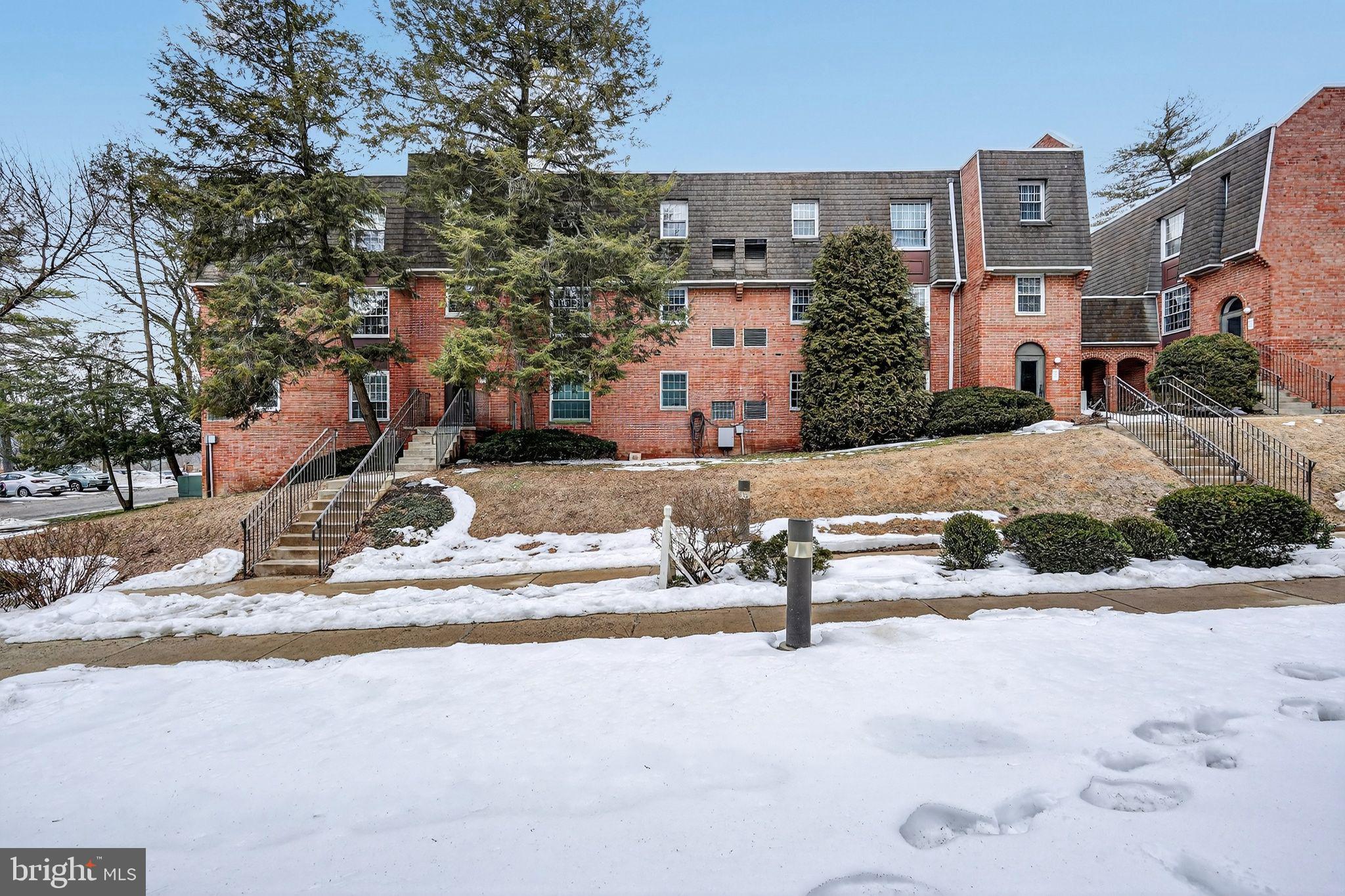 EAST FALLS - Residential