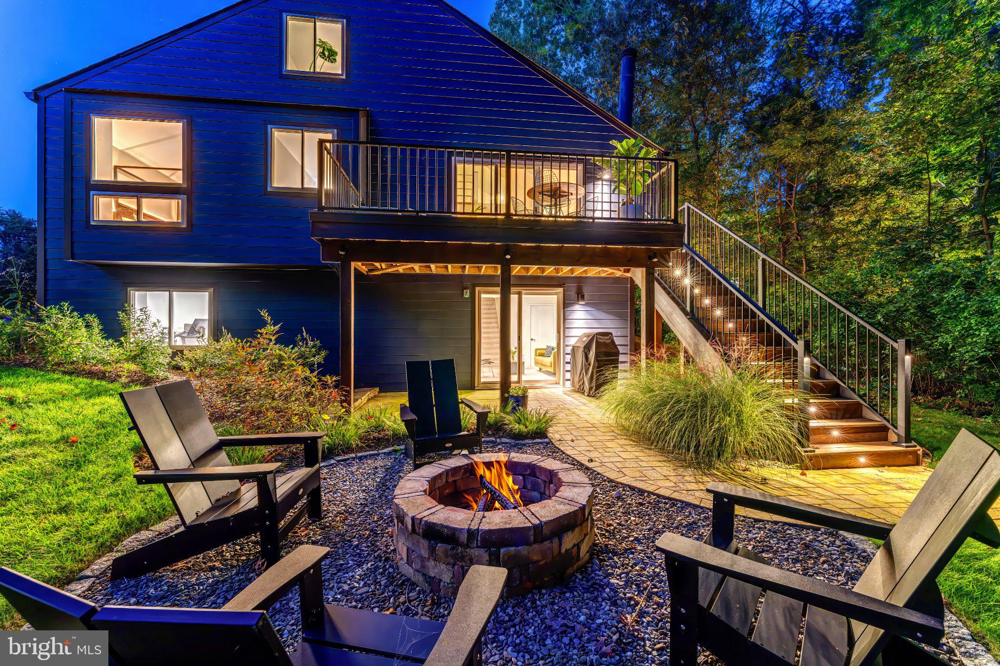 1679 CEDAR HOLLOW WAY