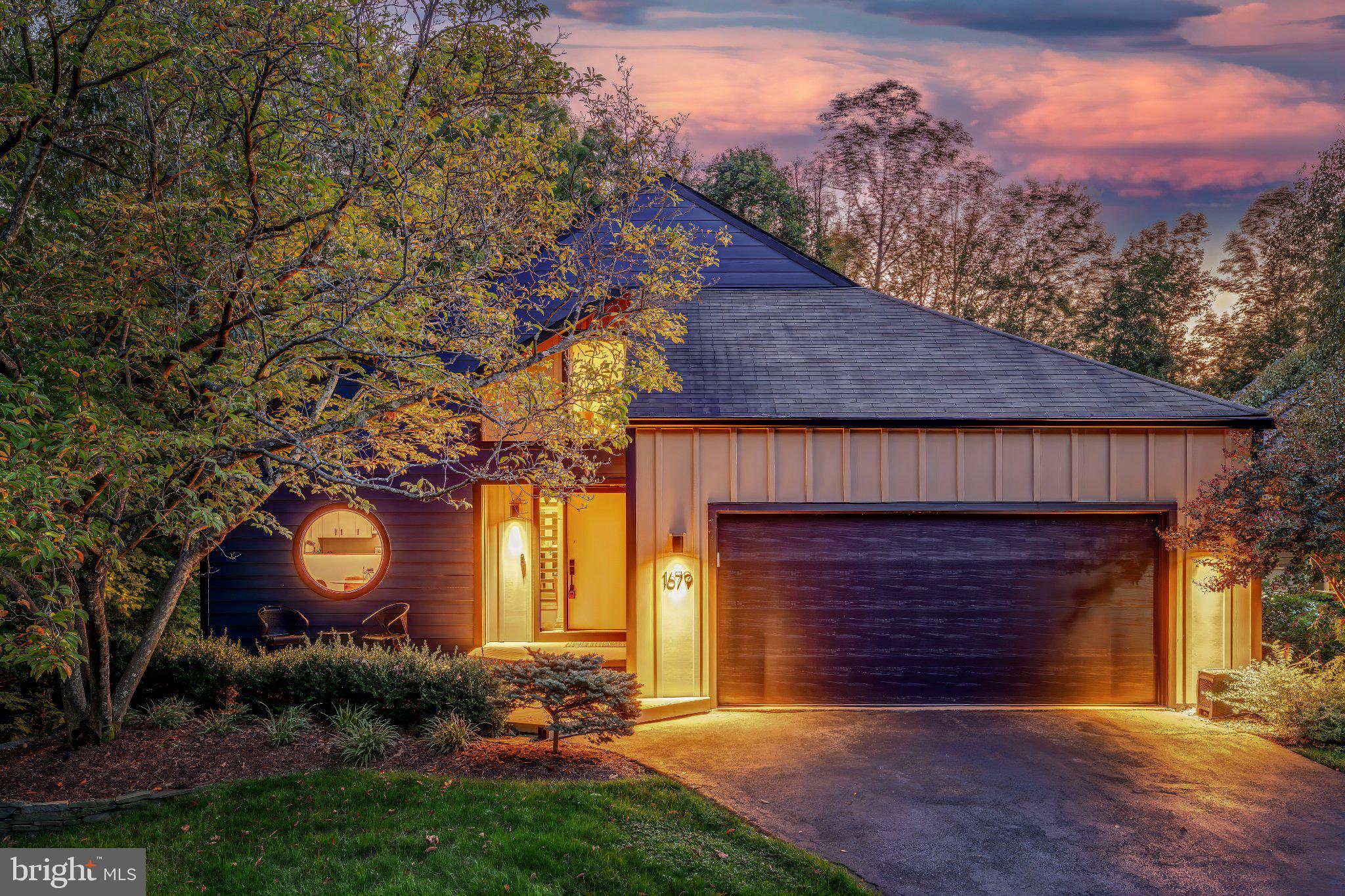 1679 CEDAR HOLLOW WAY