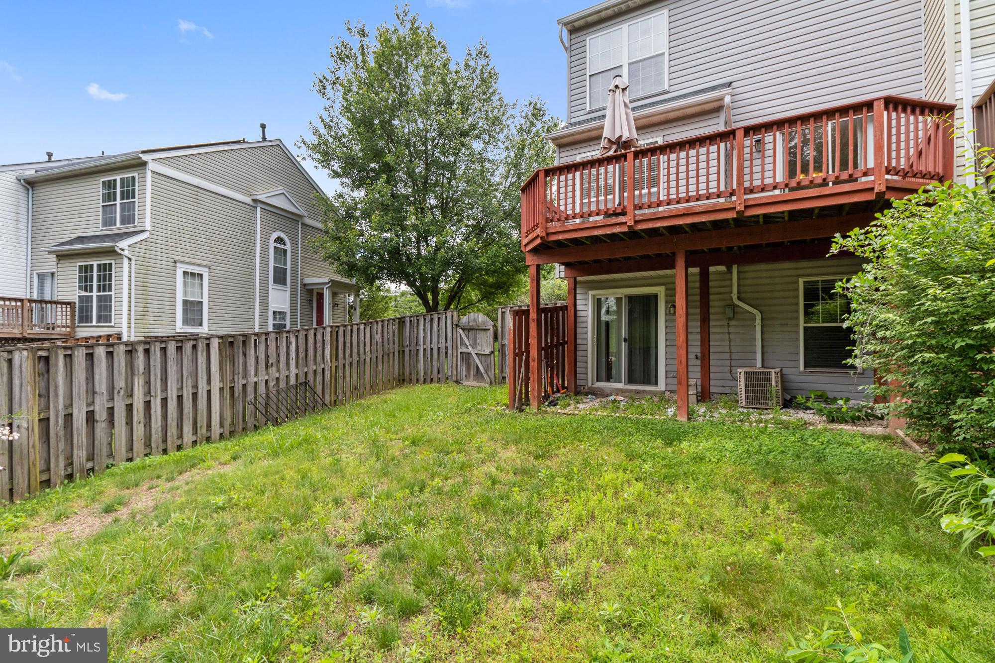 THE VILLAGES OF LYONSFIELD RUN - Residential Lease