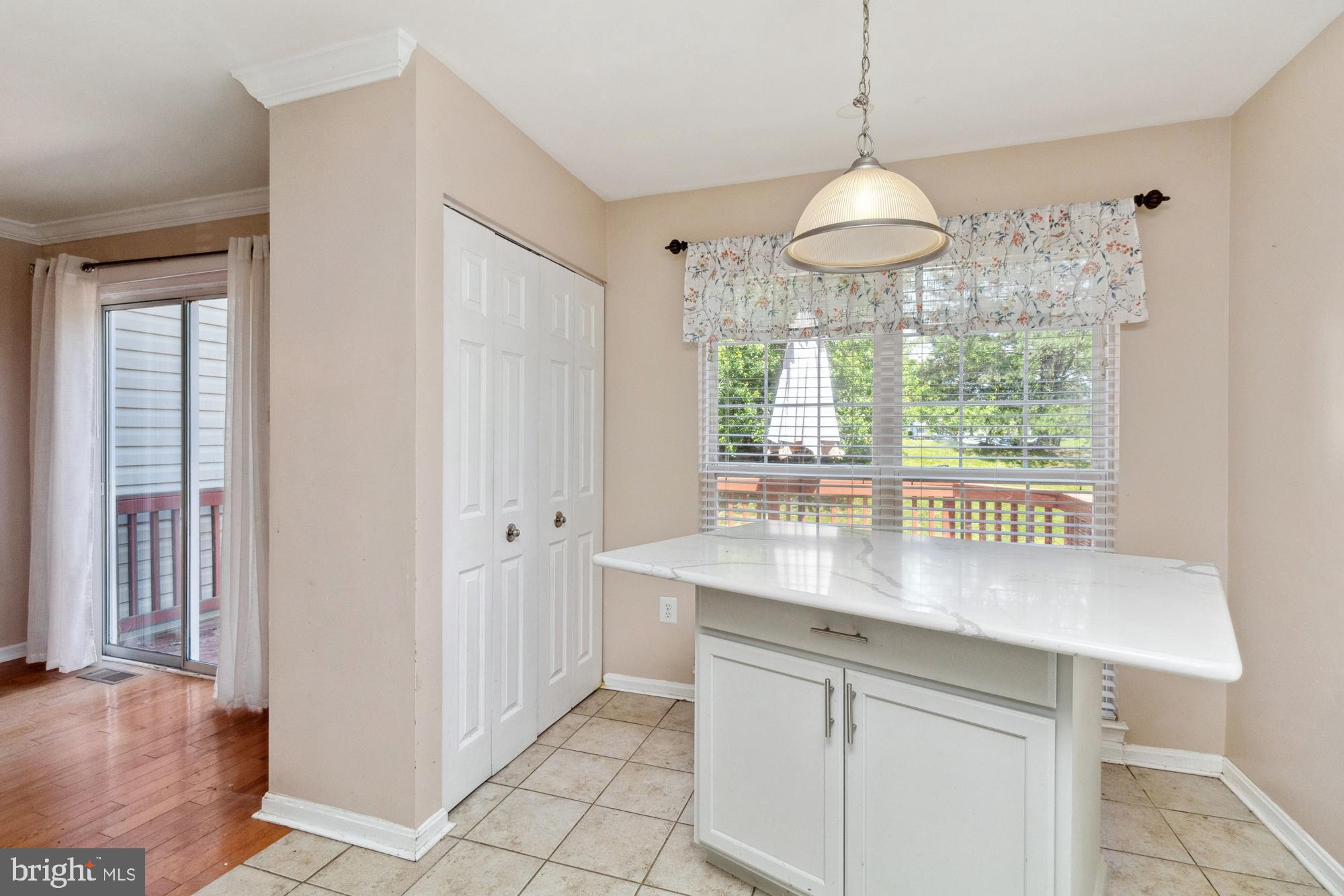 THE VILLAGES OF LYONSFIELD RUN - Residential Lease