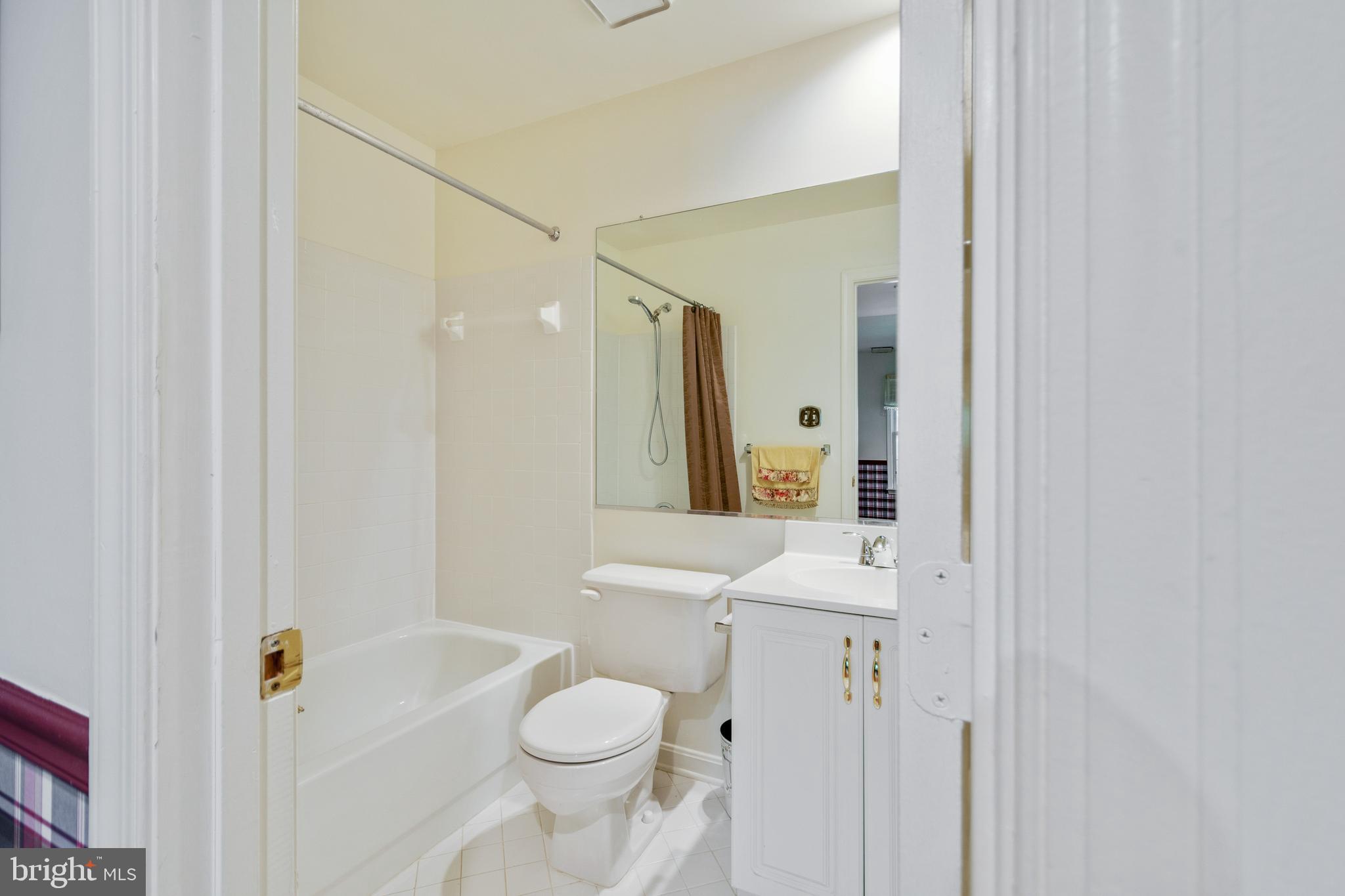 ROSE HILL FALLS - Residential