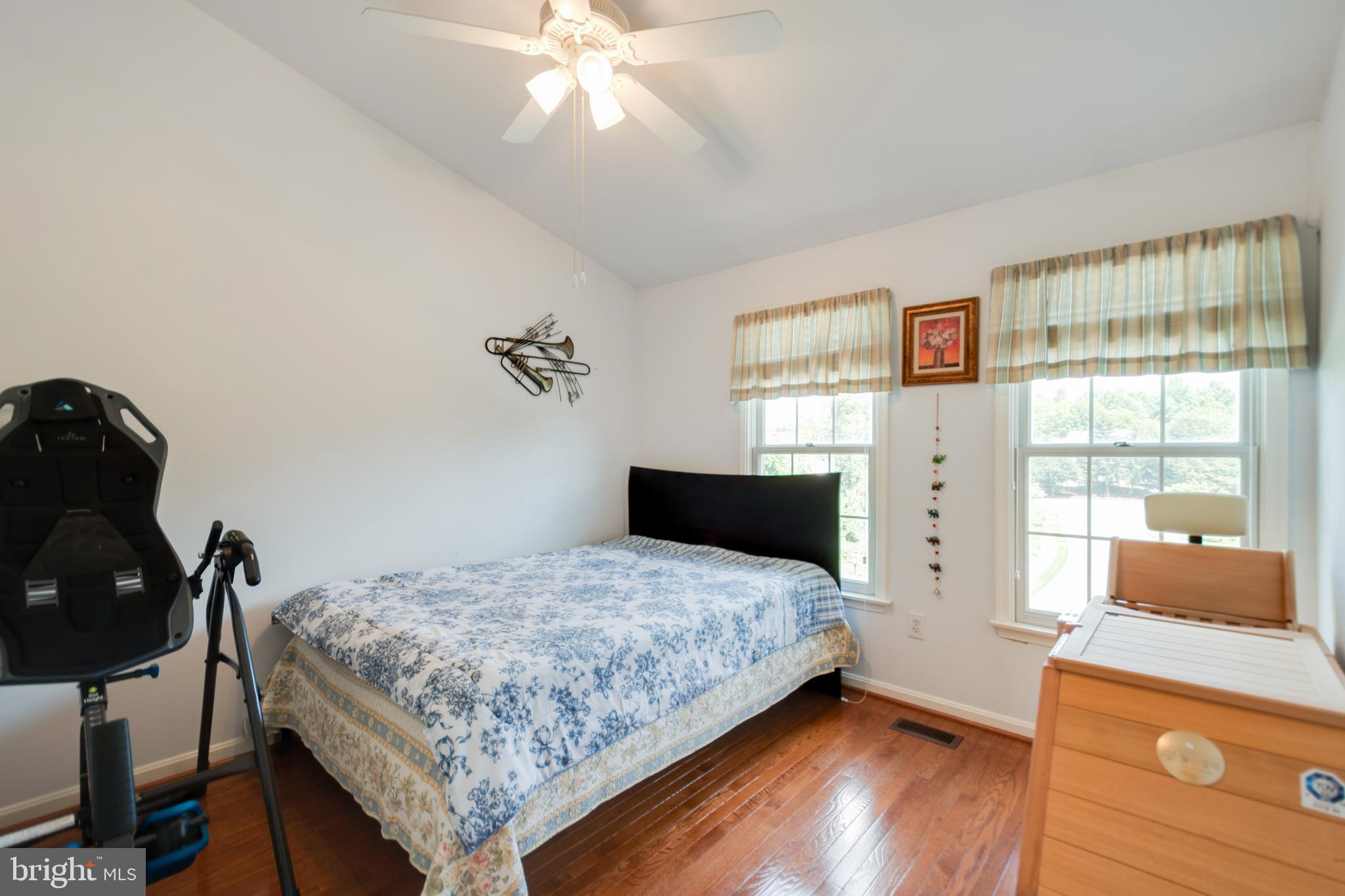 ROSE HILL FALLS - Residential