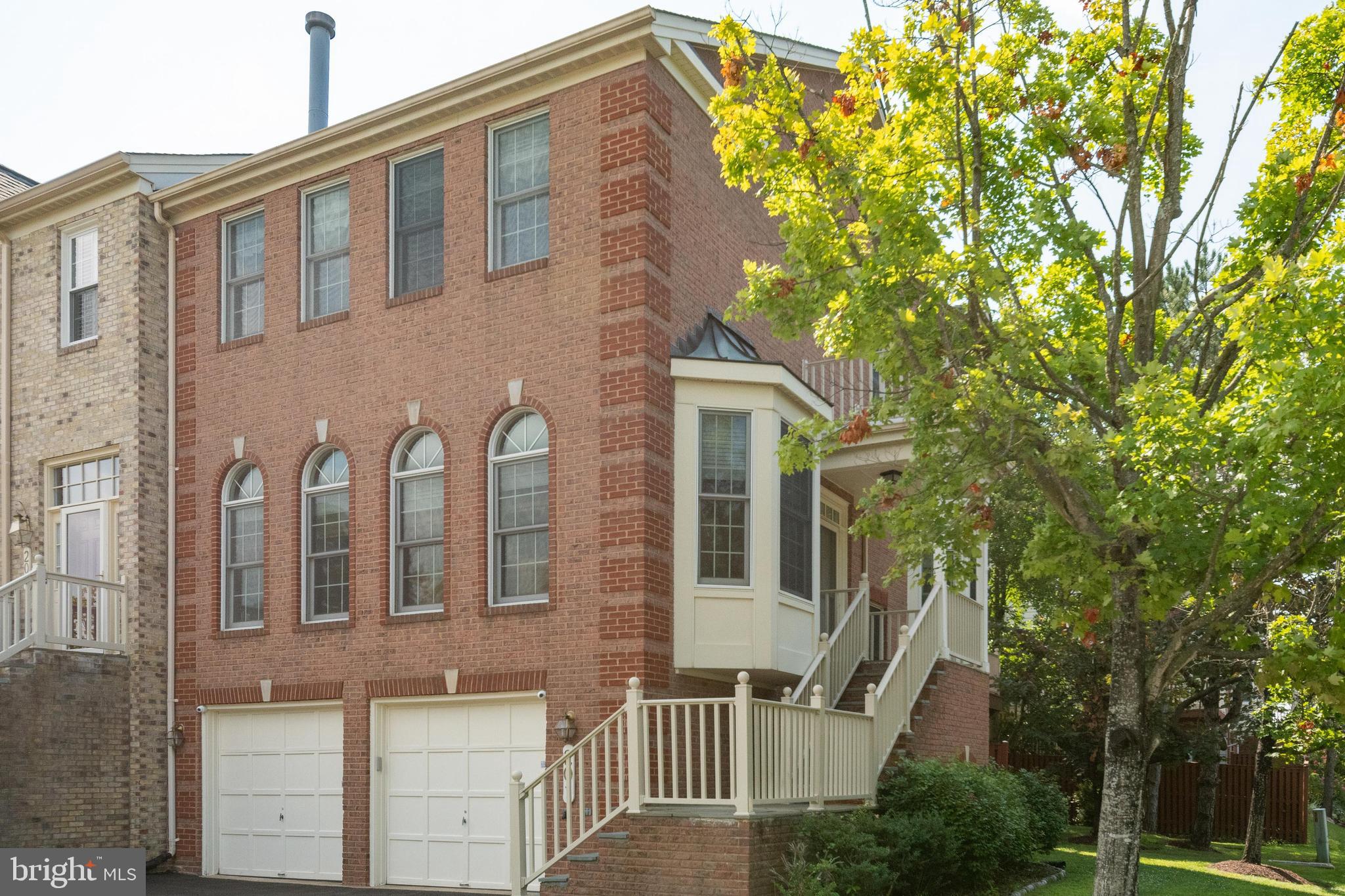 ROSE HILL FALLS - Residential