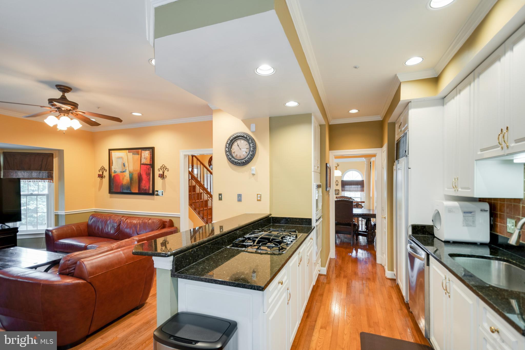 ROSE HILL FALLS - Residential