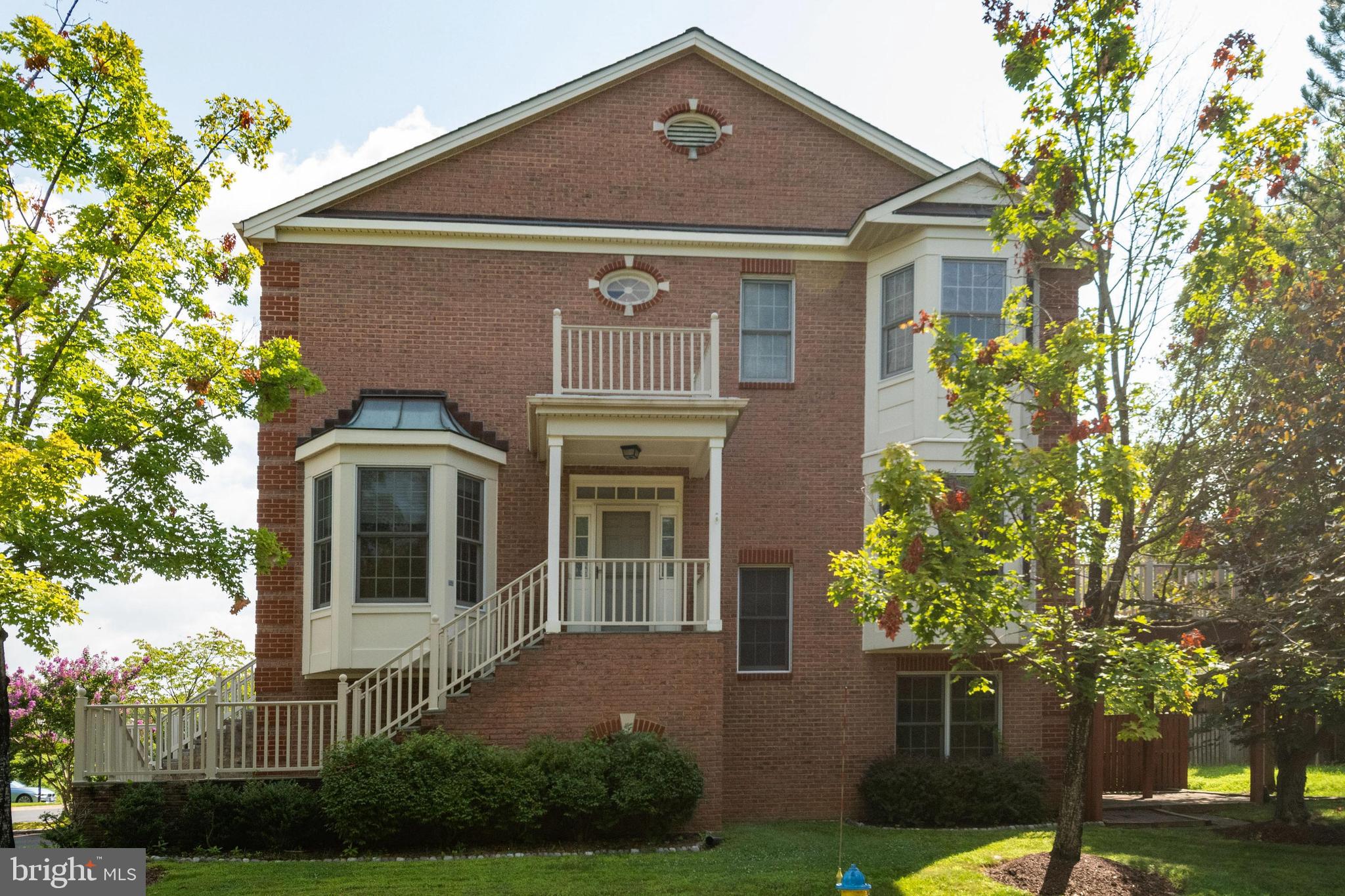 ROSE HILL FALLS - Residential