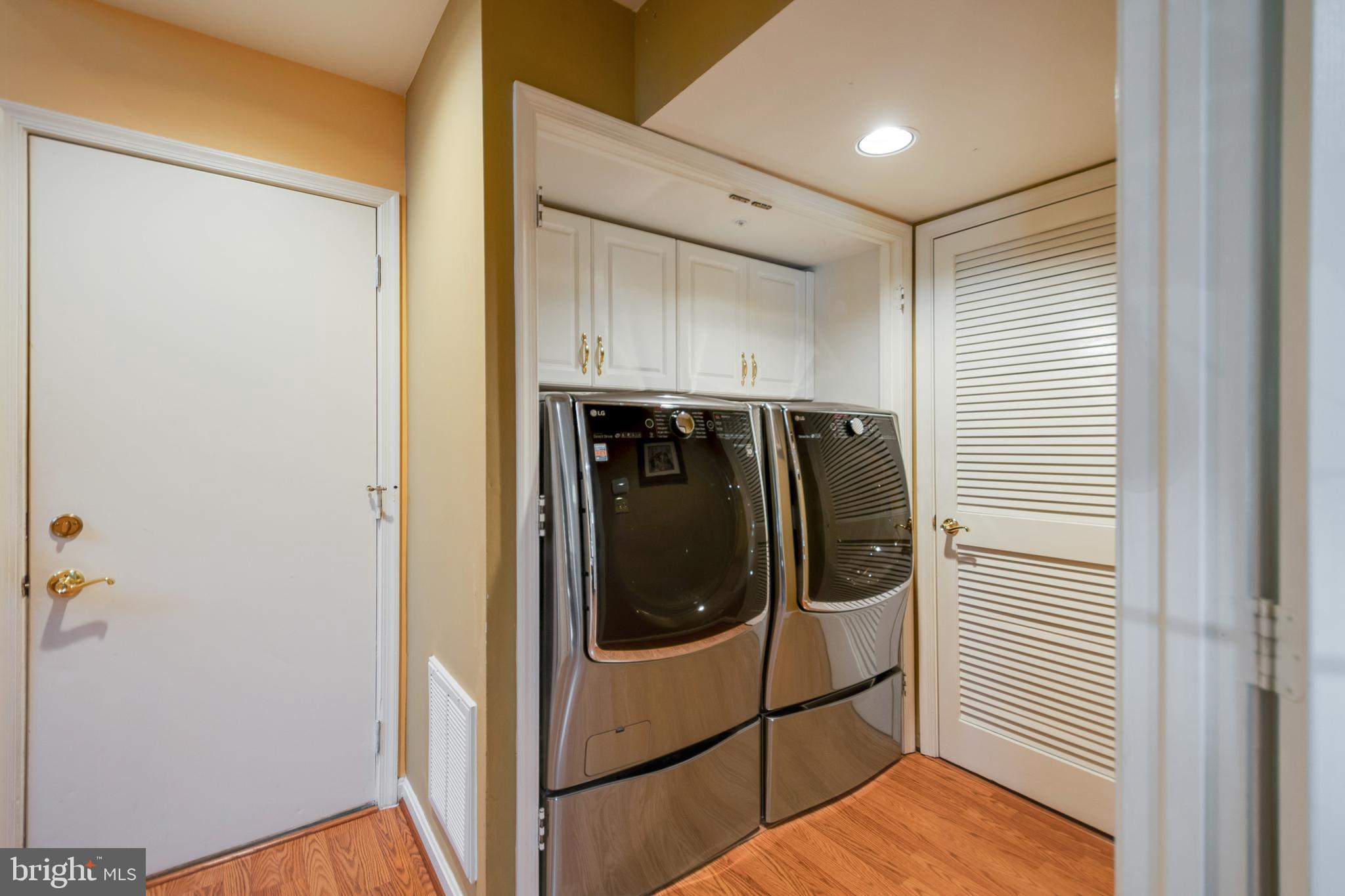 ROSE HILL FALLS - Residential