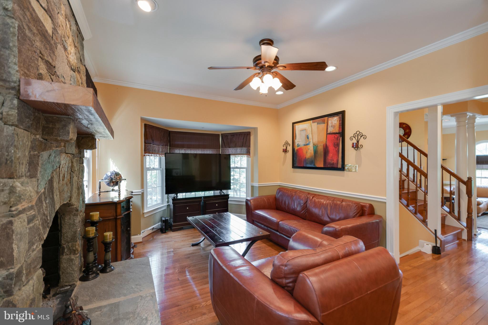 ROSE HILL FALLS - Residential