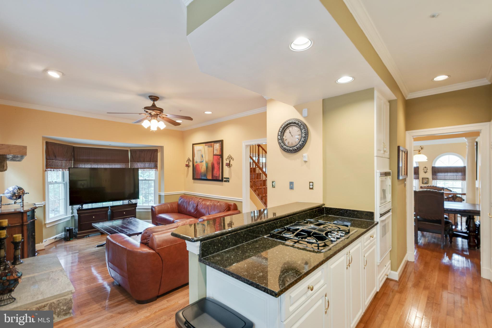 ROSE HILL FALLS - Residential