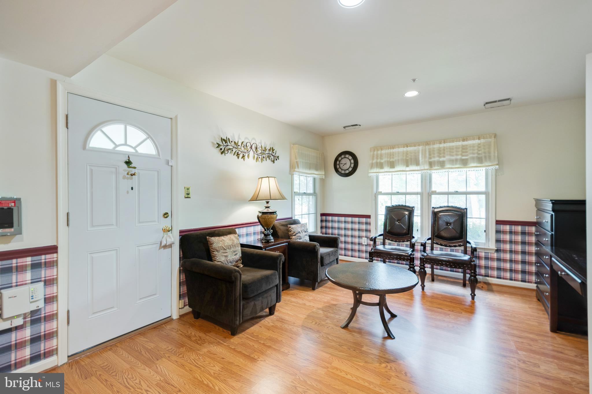 ROSE HILL FALLS - Residential