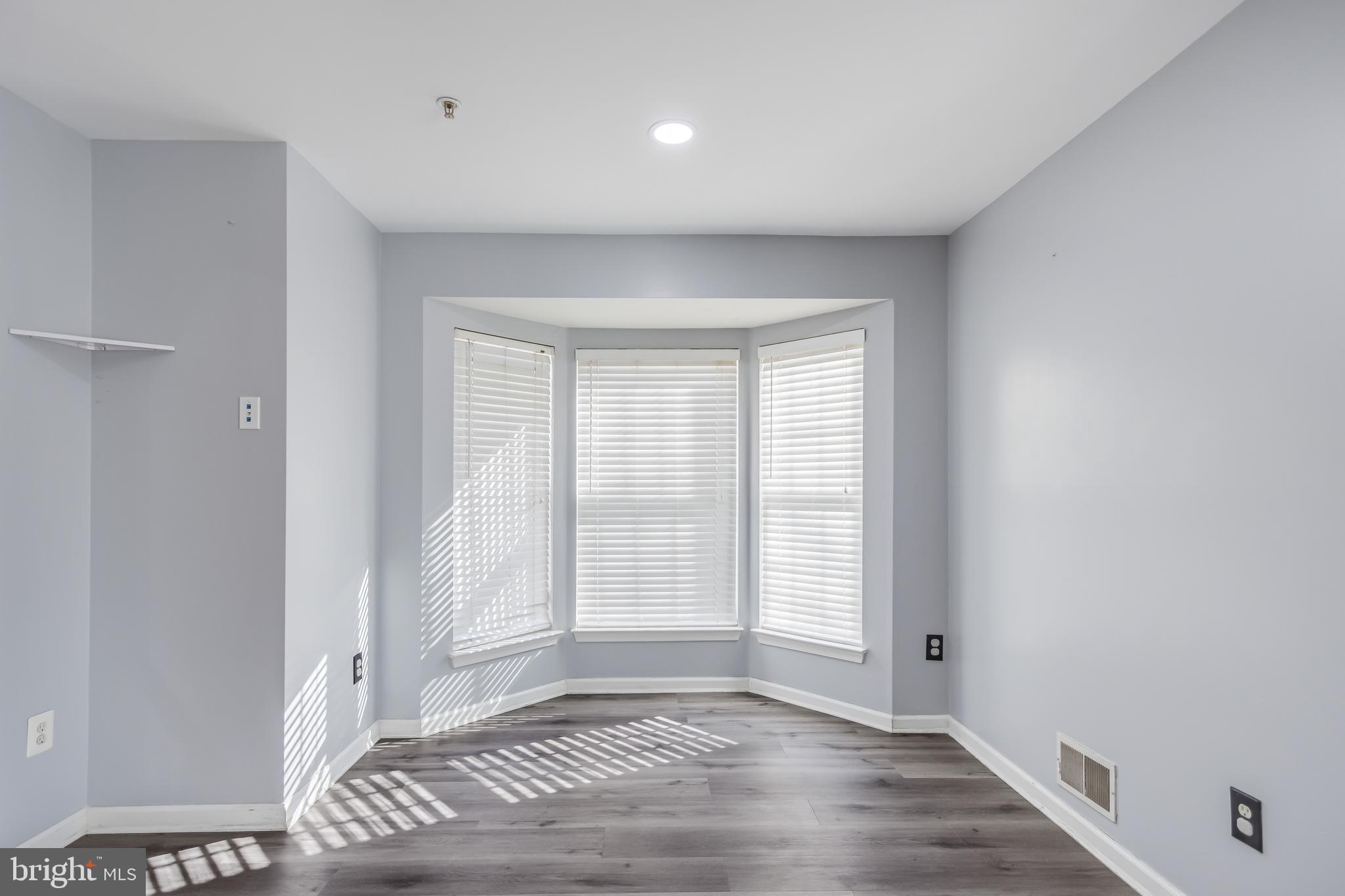 VILLAGE TOWNS - Residential