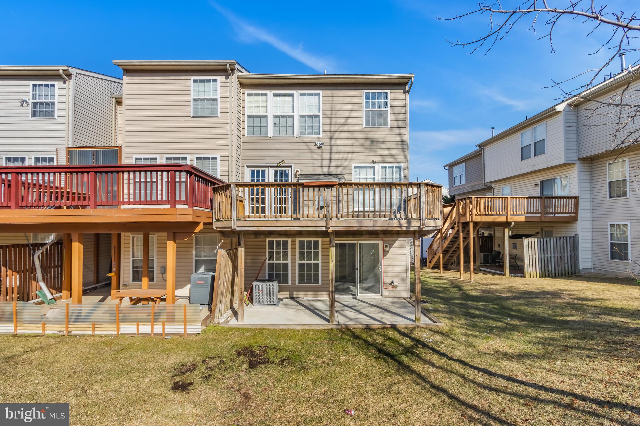 VILLAGE TOWNS - Residential