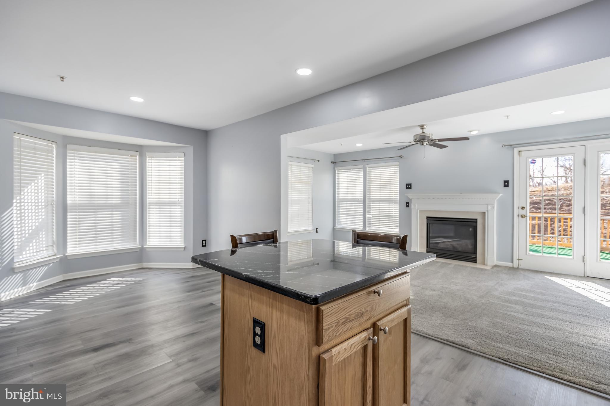 VILLAGE TOWNS - Residential