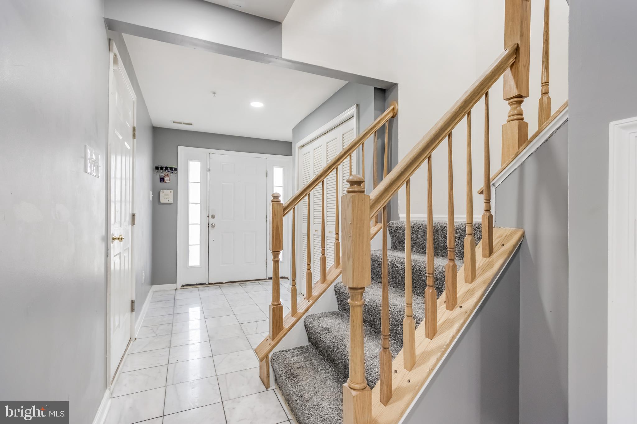 VILLAGE TOWNS - Residential