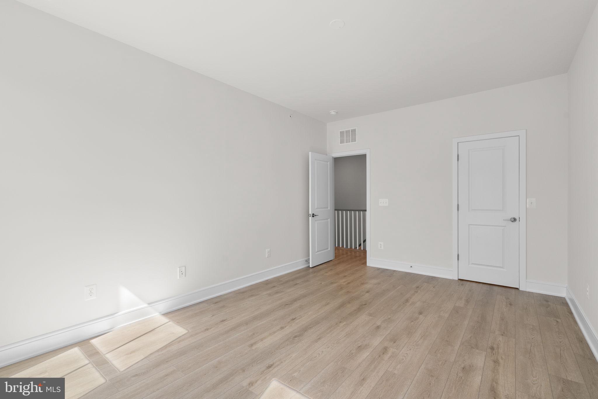 DEMOTT & SILVER - Residential