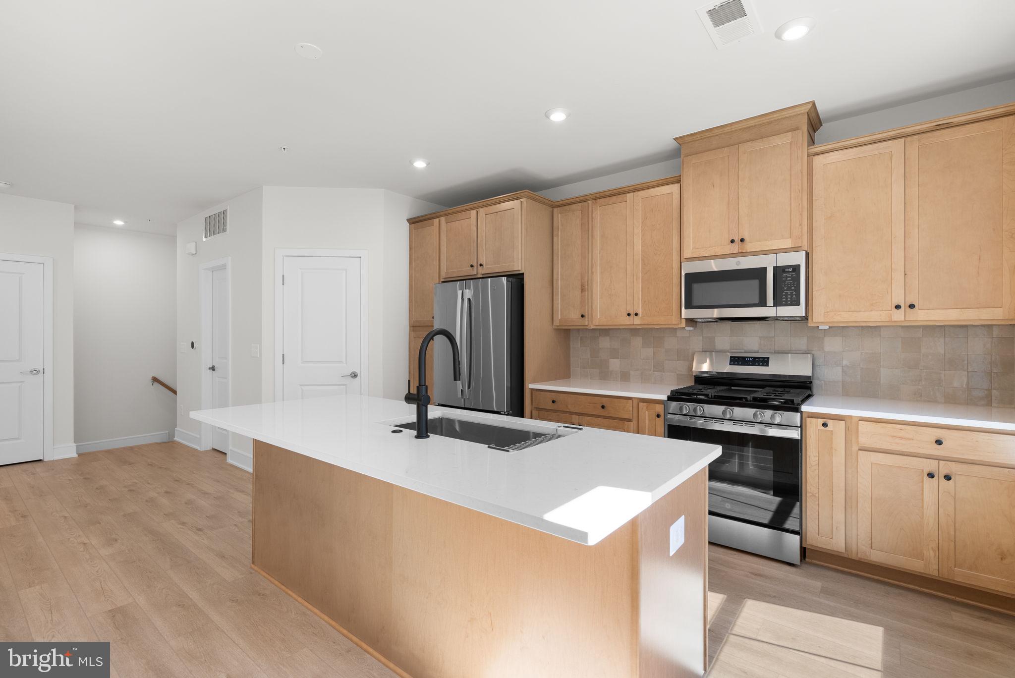 DEMOTT & SILVER - Residential