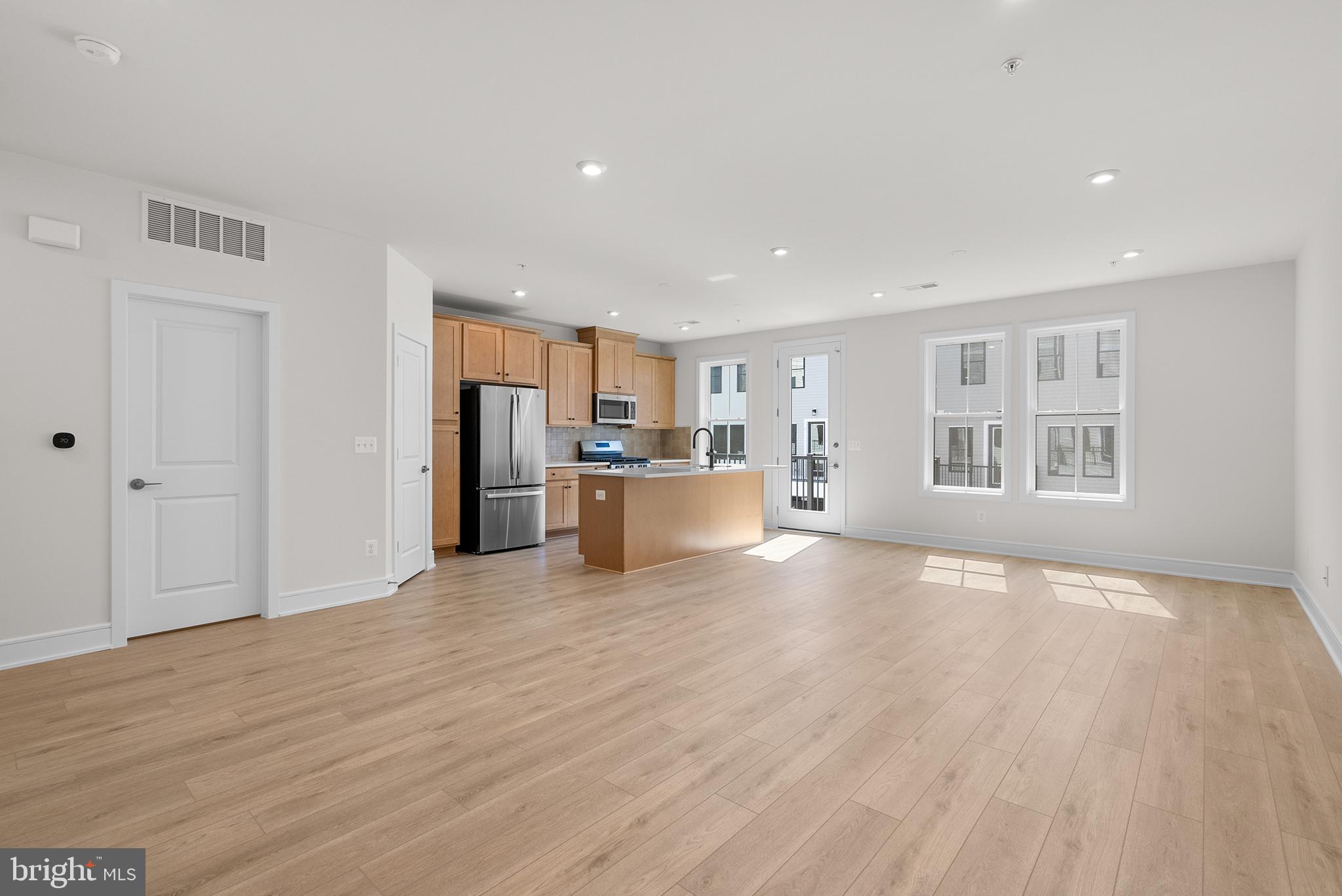 DEMOTT & SILVER - Residential