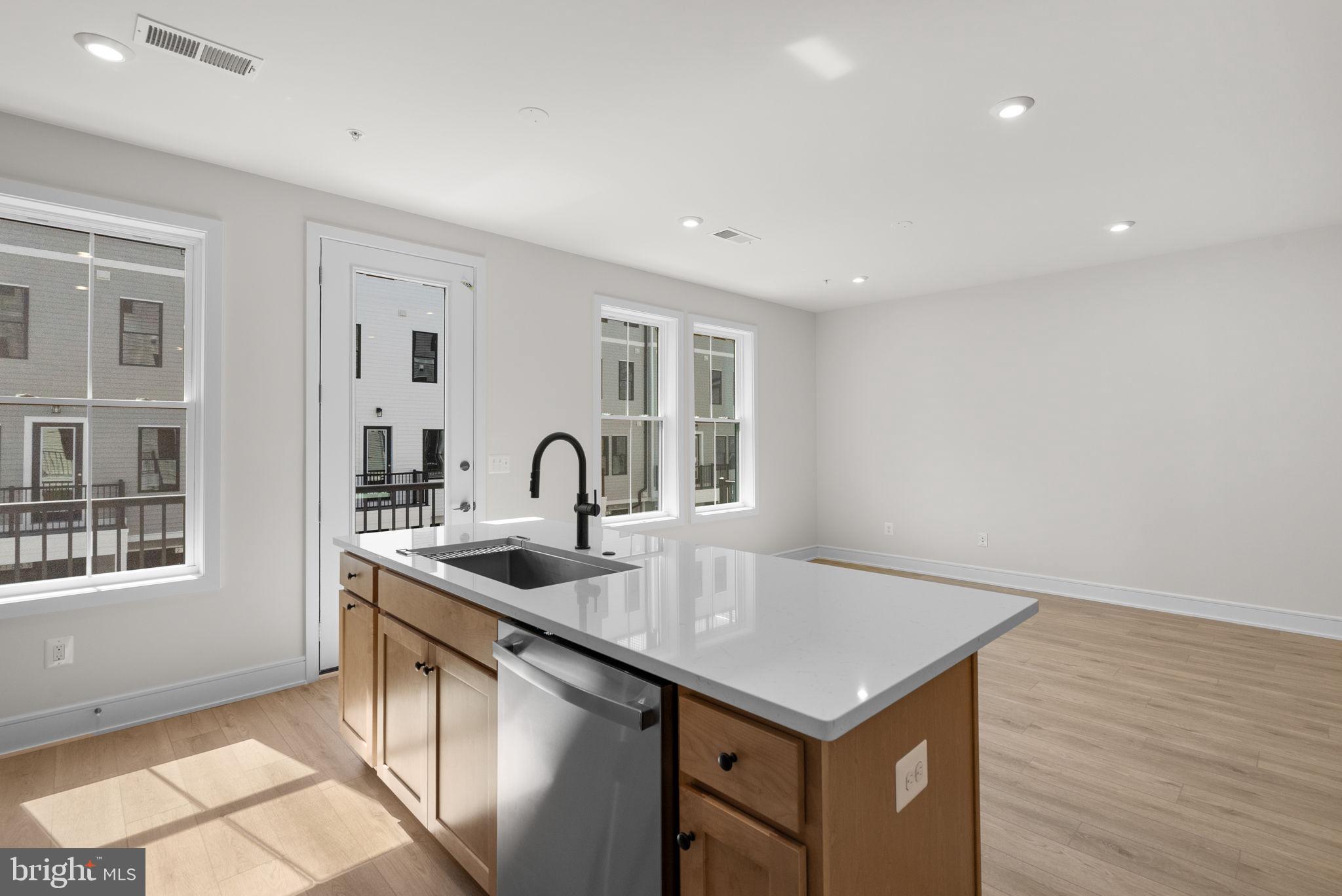 DEMOTT & SILVER - Residential