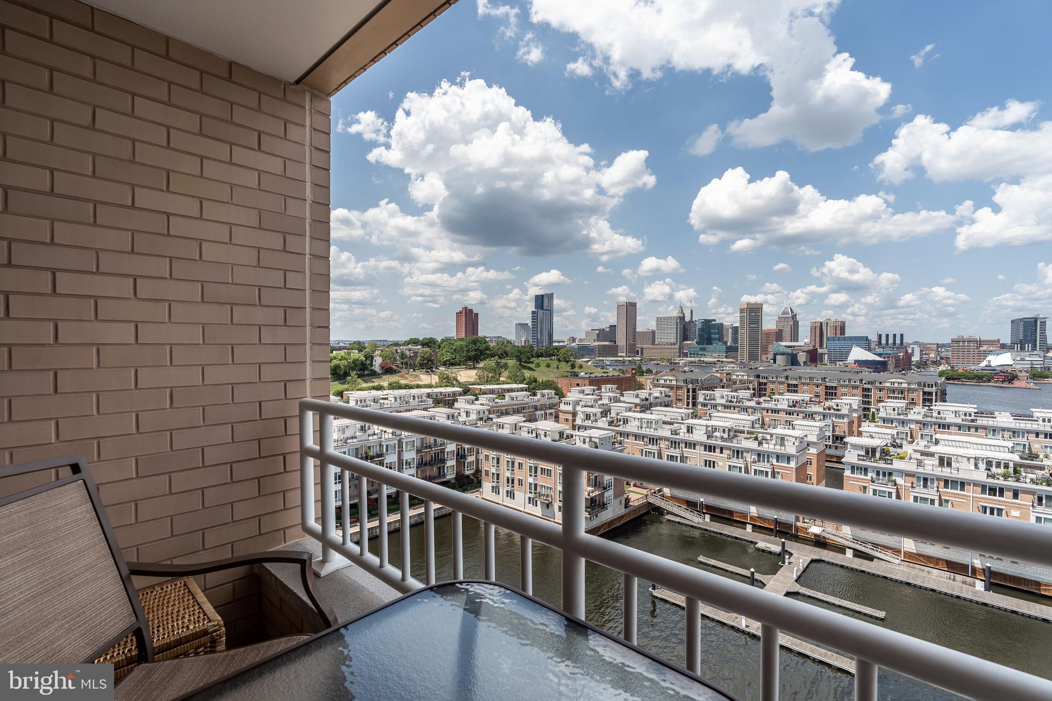 HARBORVIEW - Residential Lease