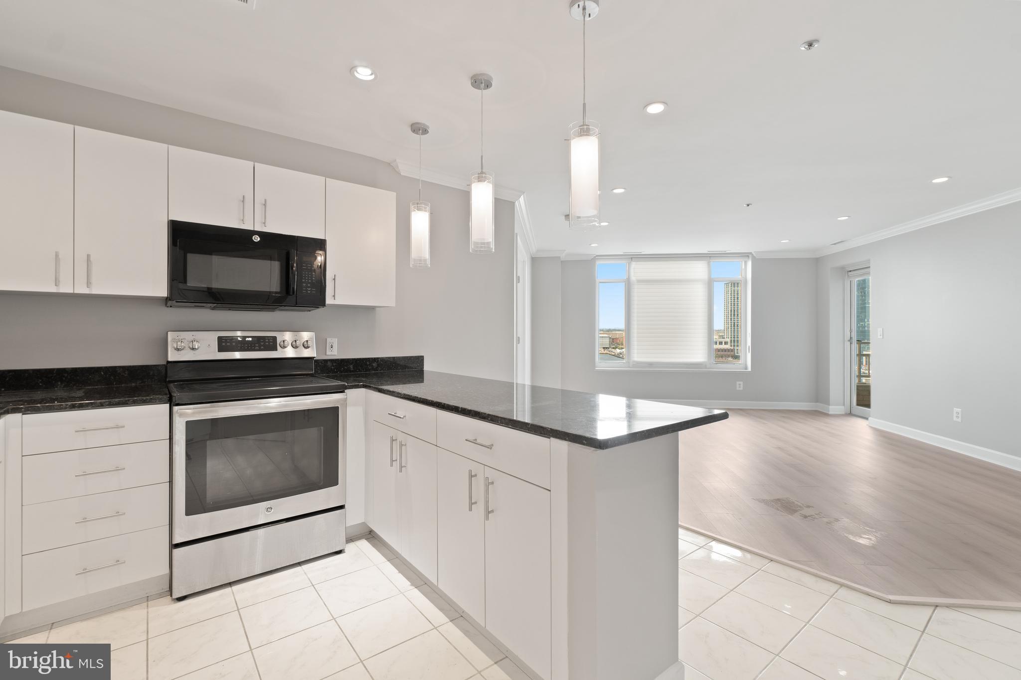 HARBORVIEW - Residential Lease