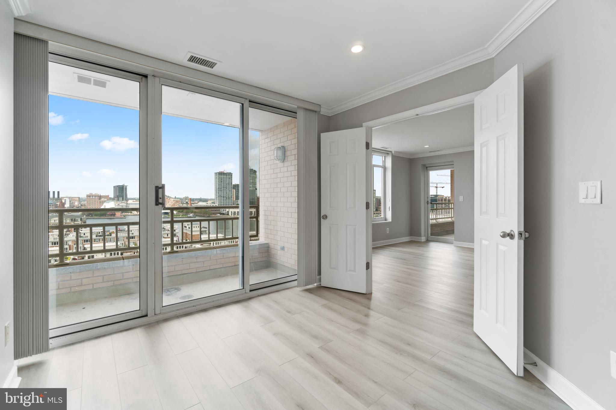 HARBORVIEW - Residential Lease