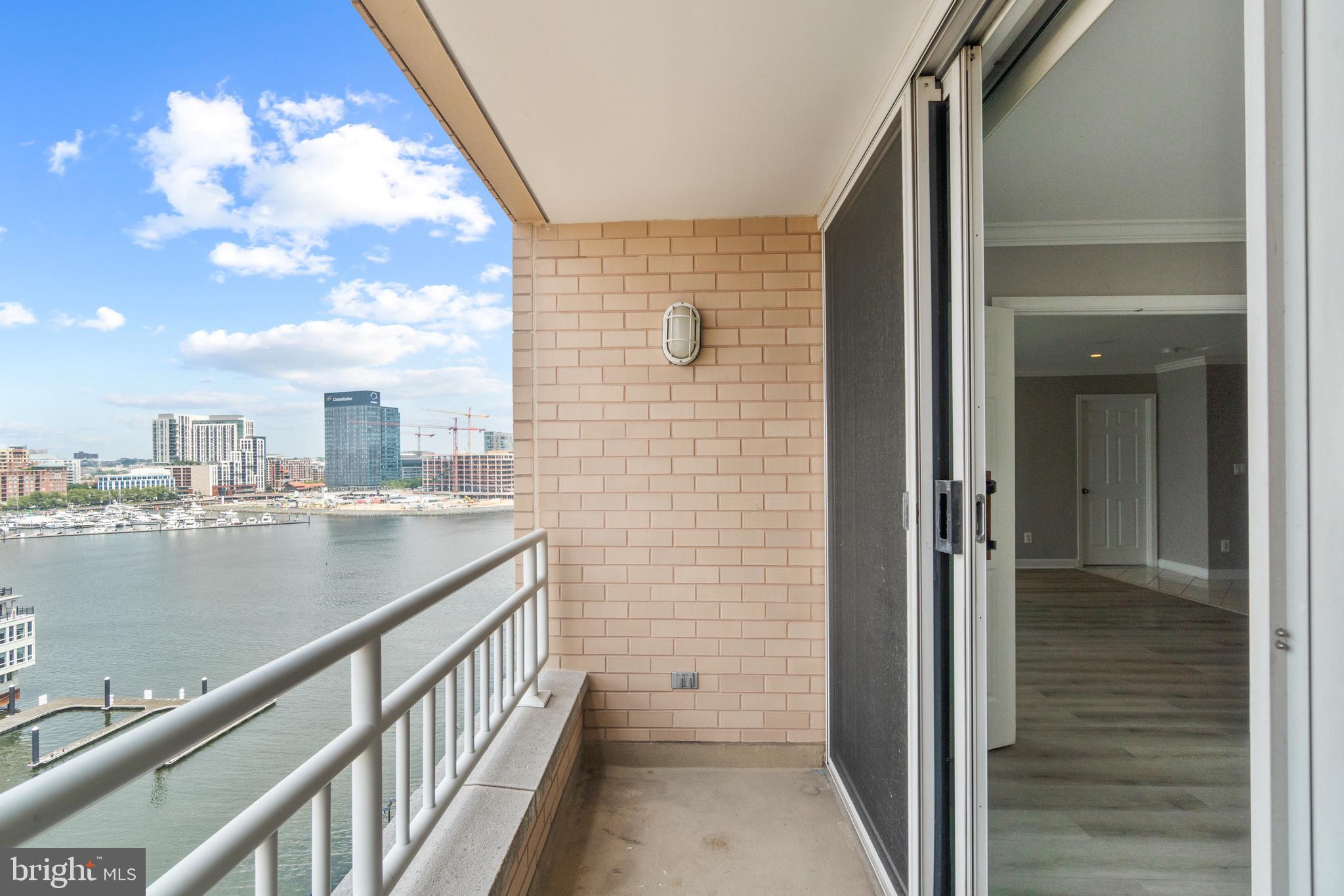 HARBORVIEW - Residential Lease