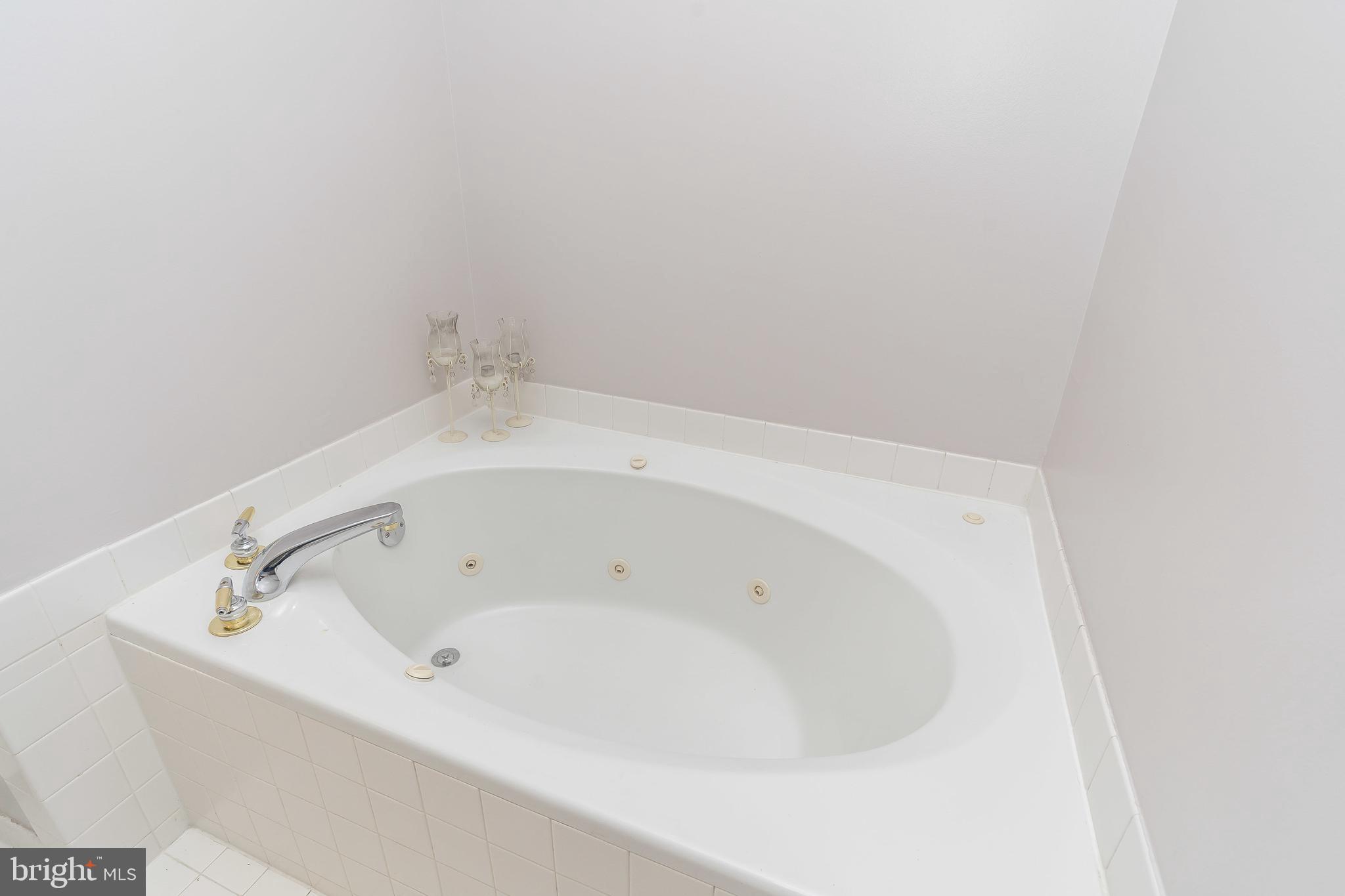 HARBORVIEW - Residential Lease