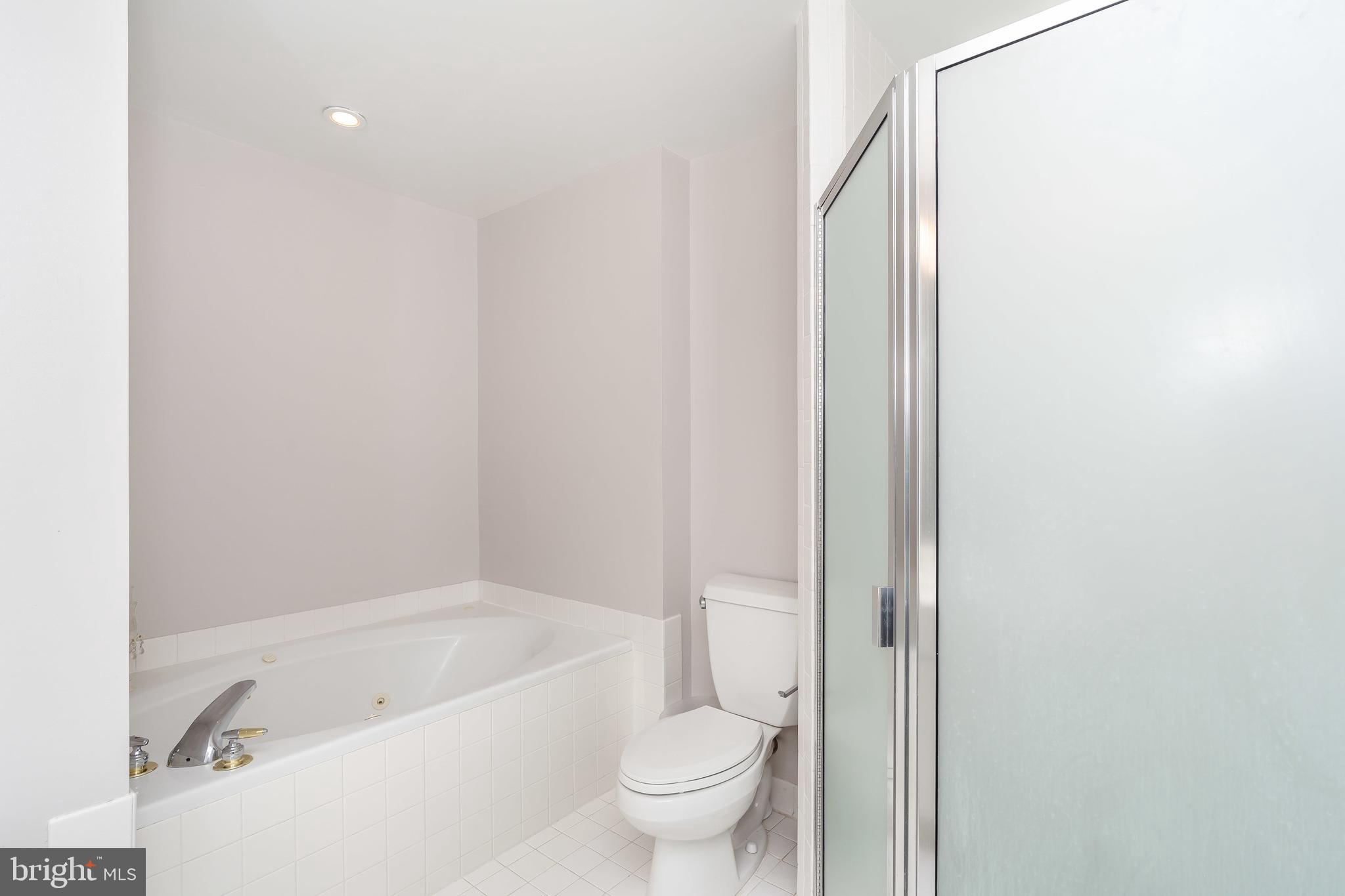 HARBORVIEW - Residential Lease